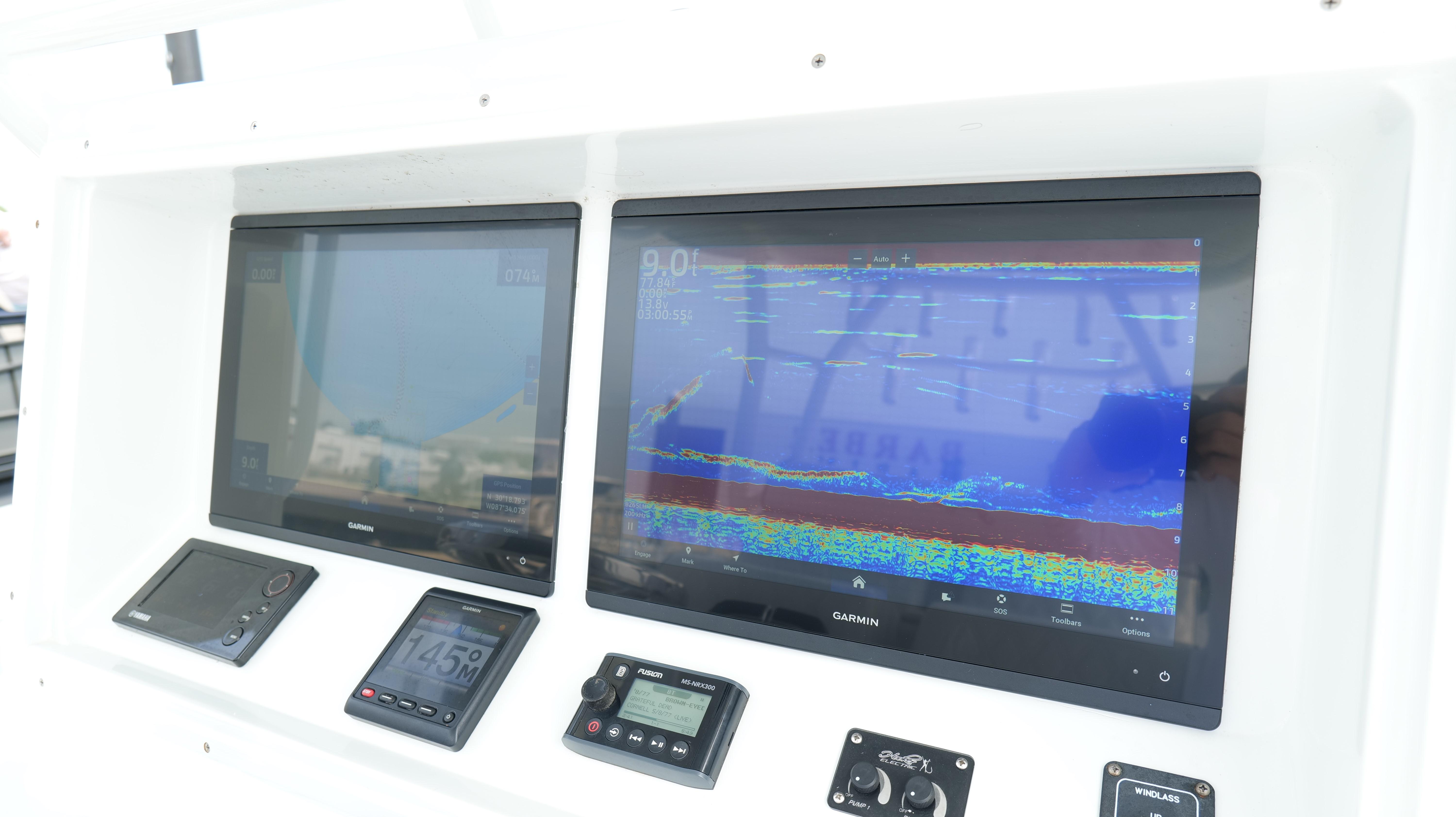2017-yellowfin-36-offshore-power-9786274-20250507165034899-1_XLARGE
