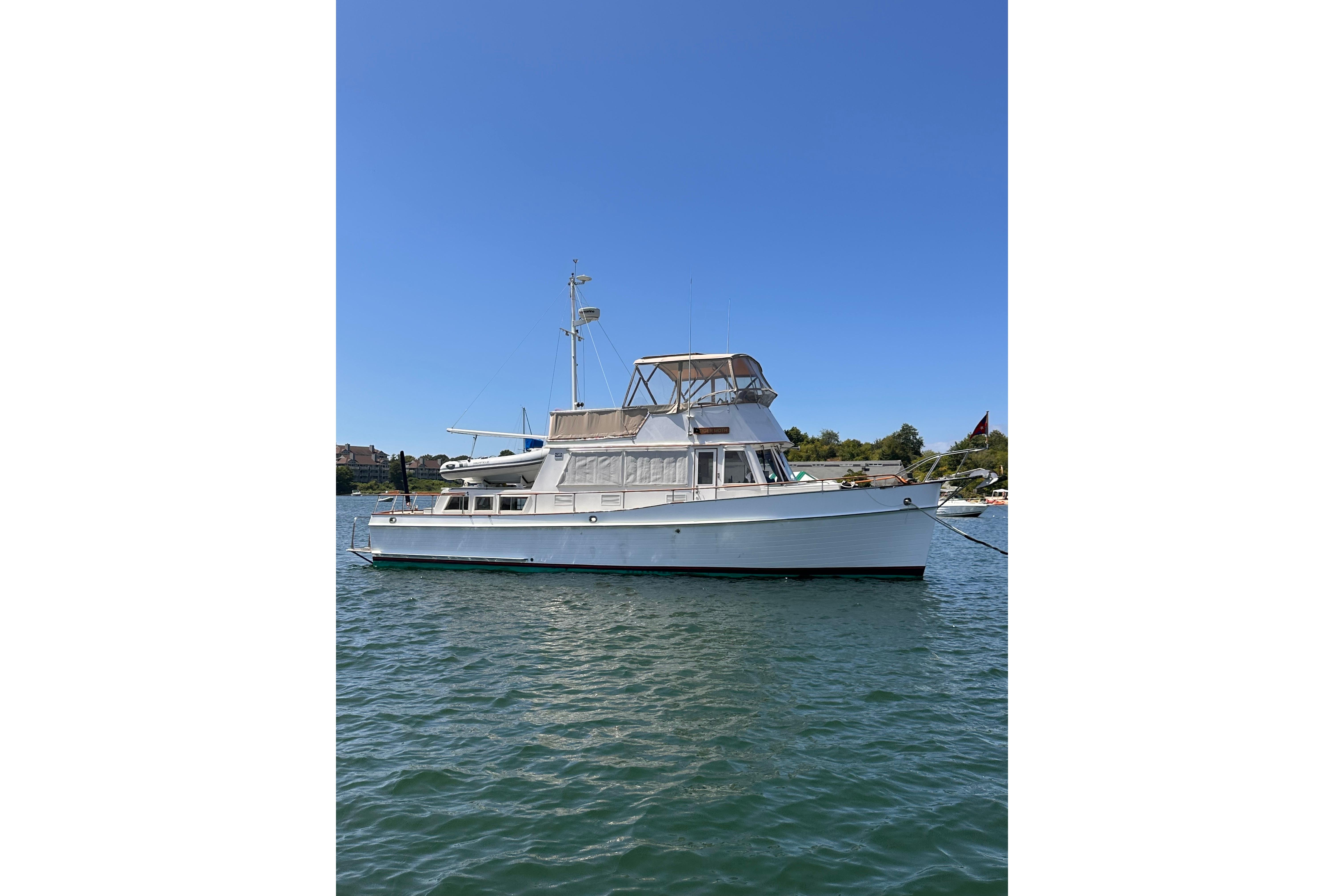 yacht-image