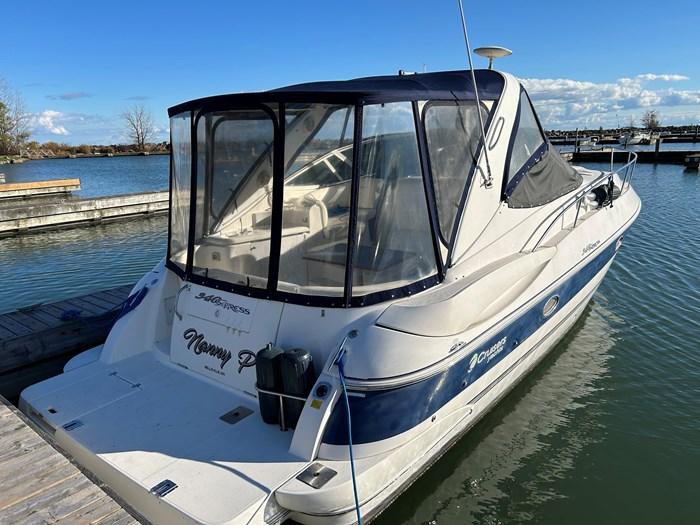 2005-cruisers-yachts-340-express-power-9796276-20250516072943323-1_XLARGE