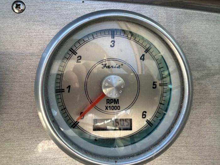 2005-cruisers-yachts-340-express-power-9796276-20250516073019463-1_XLARGE
