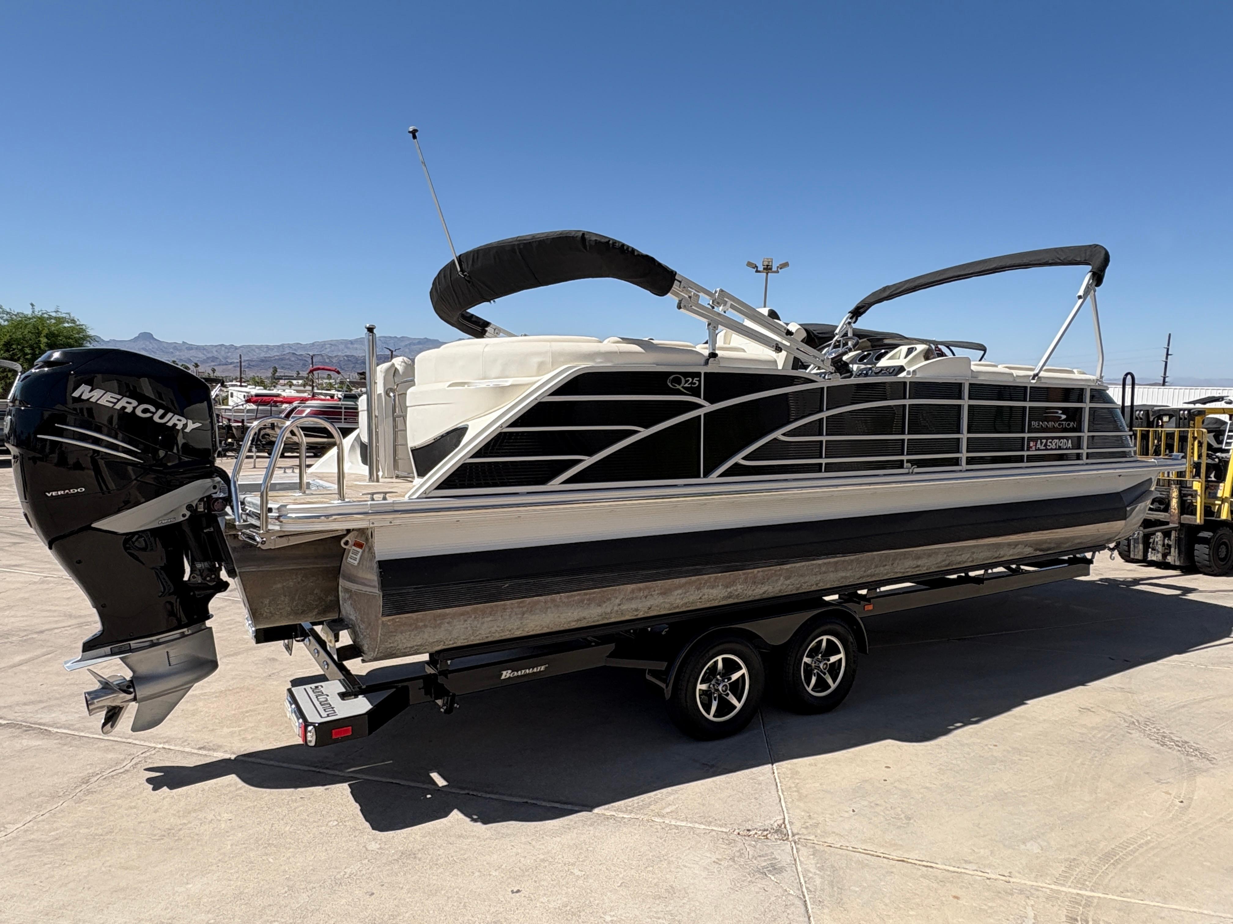 2018 Bennington 25 QSR #TBJC4583 inventory image at Sun Country Marine Group, Lake Havasu City, AZ 2018 Bennington 25 QSR #TBJC4583 inventory image at Sun Country Marine Group, Lake Havasu City, AZ