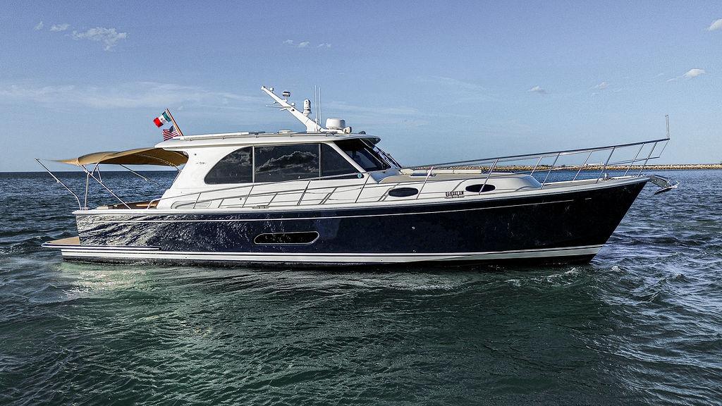 yacht-image