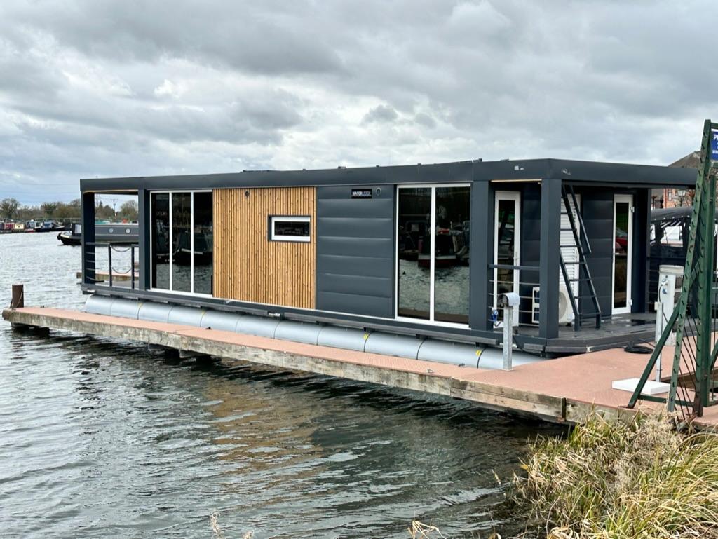 2023 Custom Waterlodge
