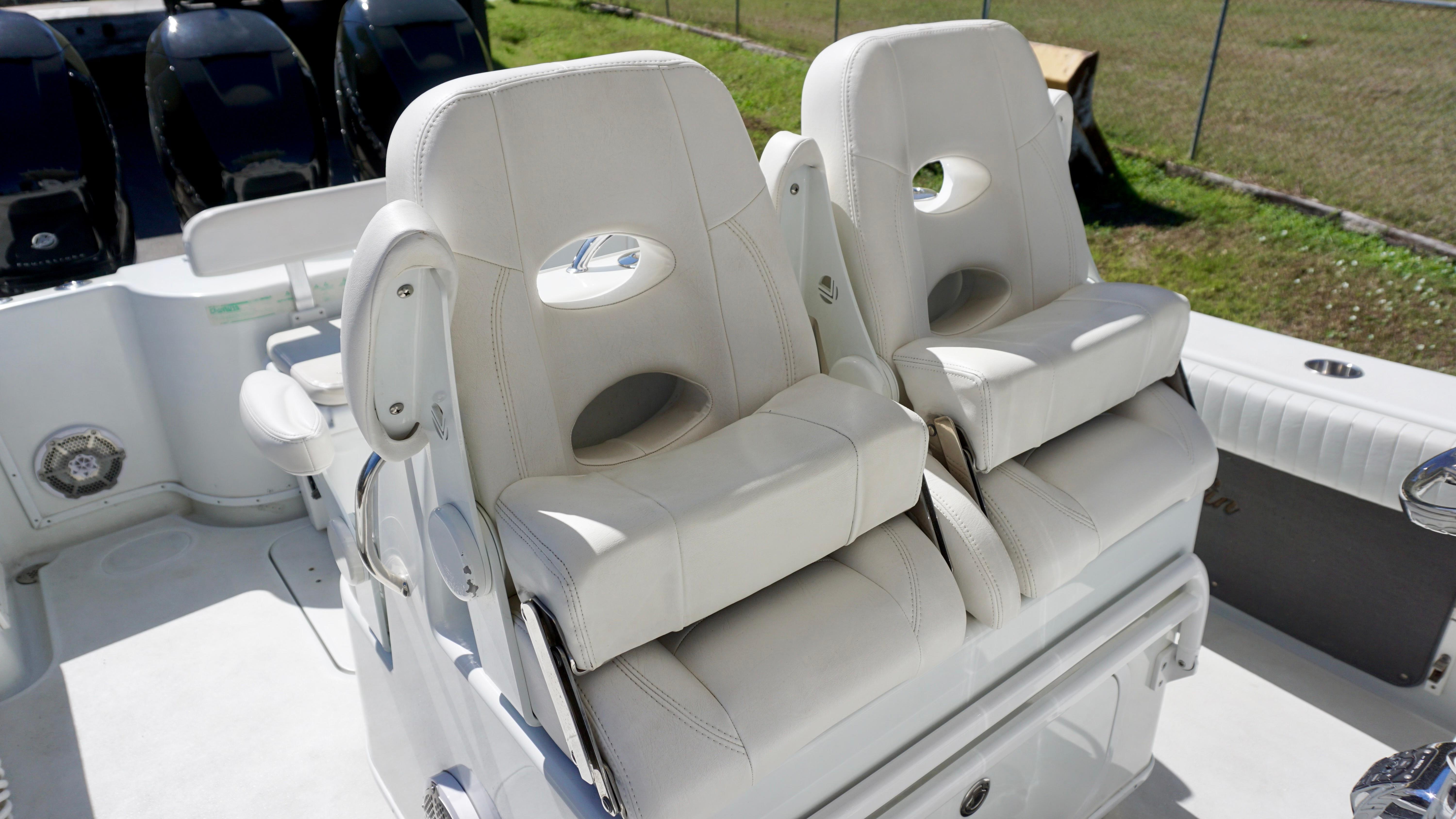 2006 Yellowfin 34 Offshore - Image 15