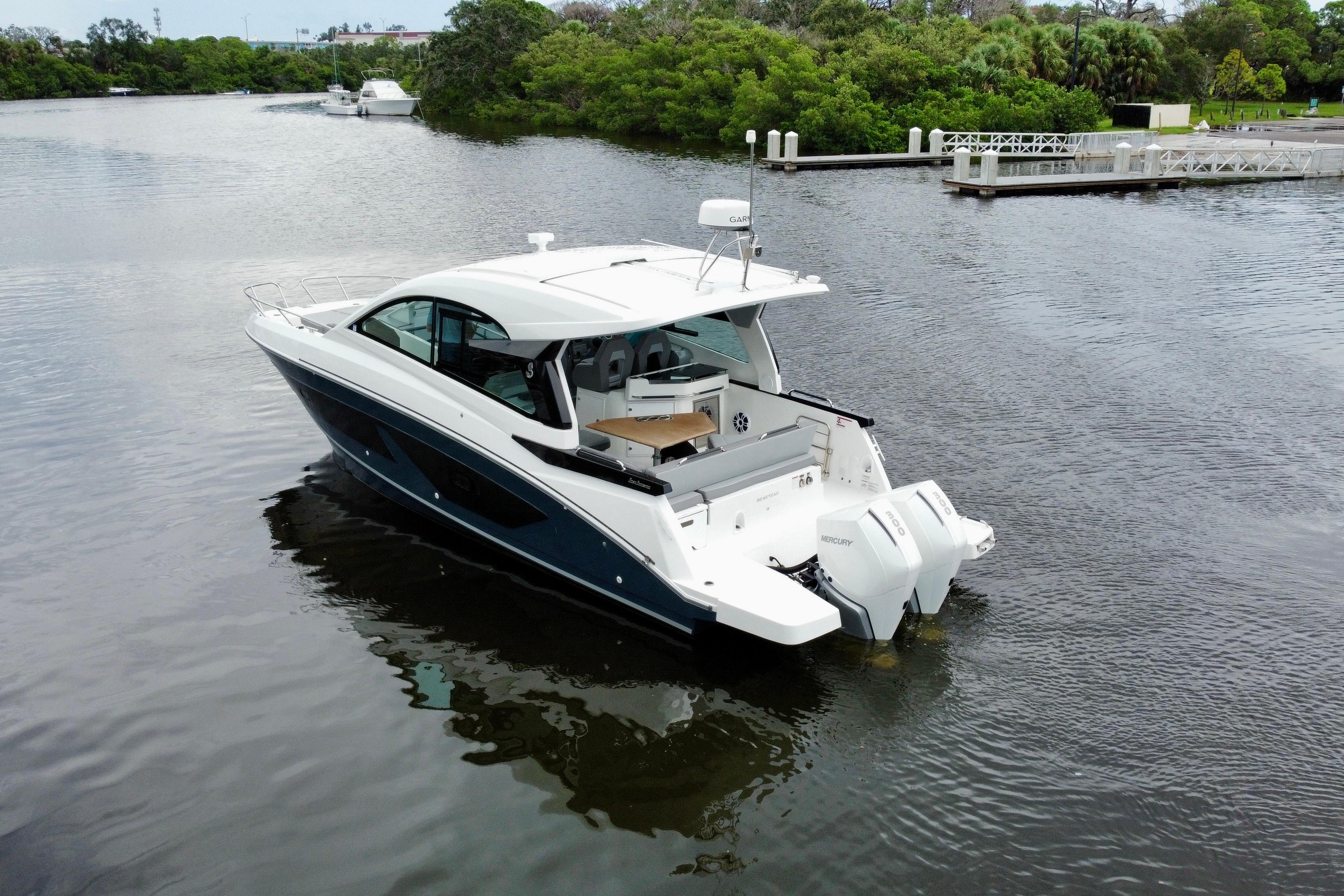 Yacht Photos Pics