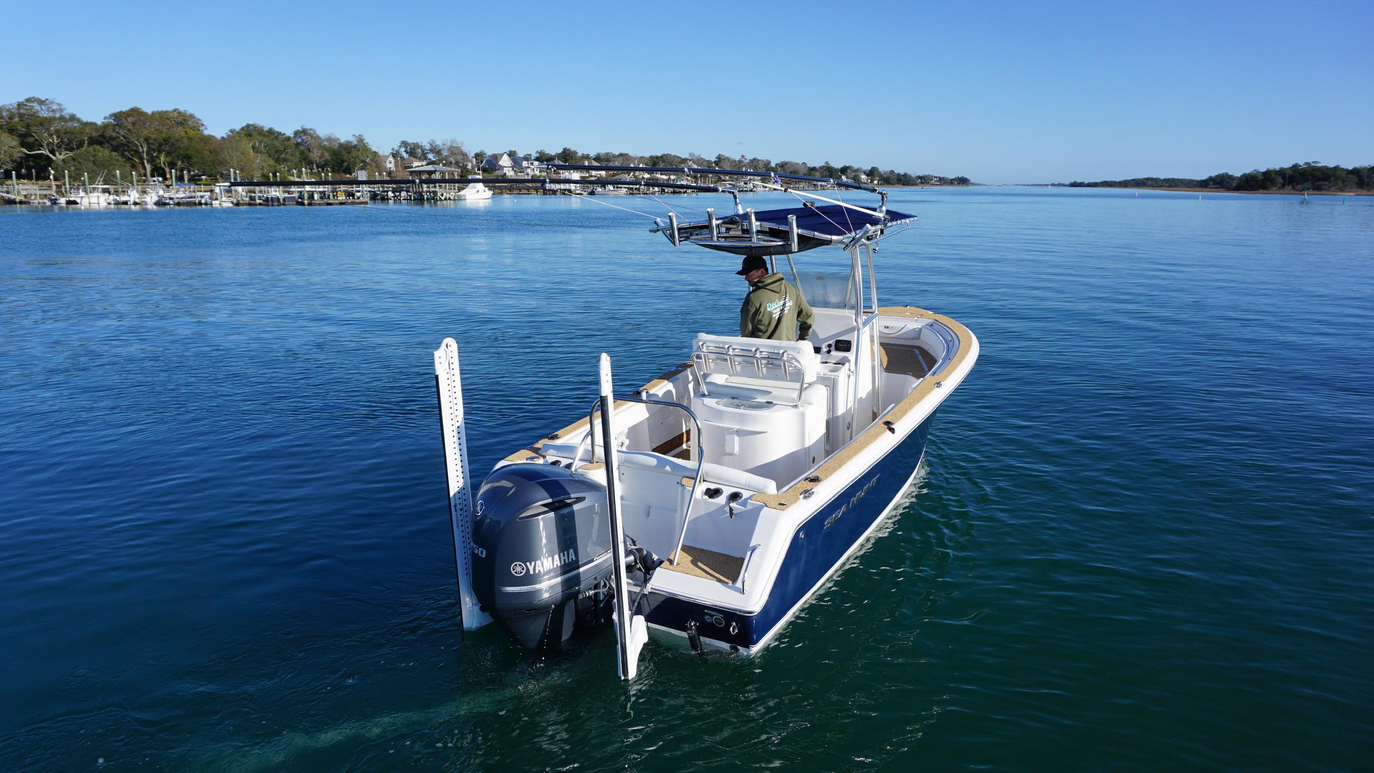 2015 Sea Hunt Ultra 234 - Image 2