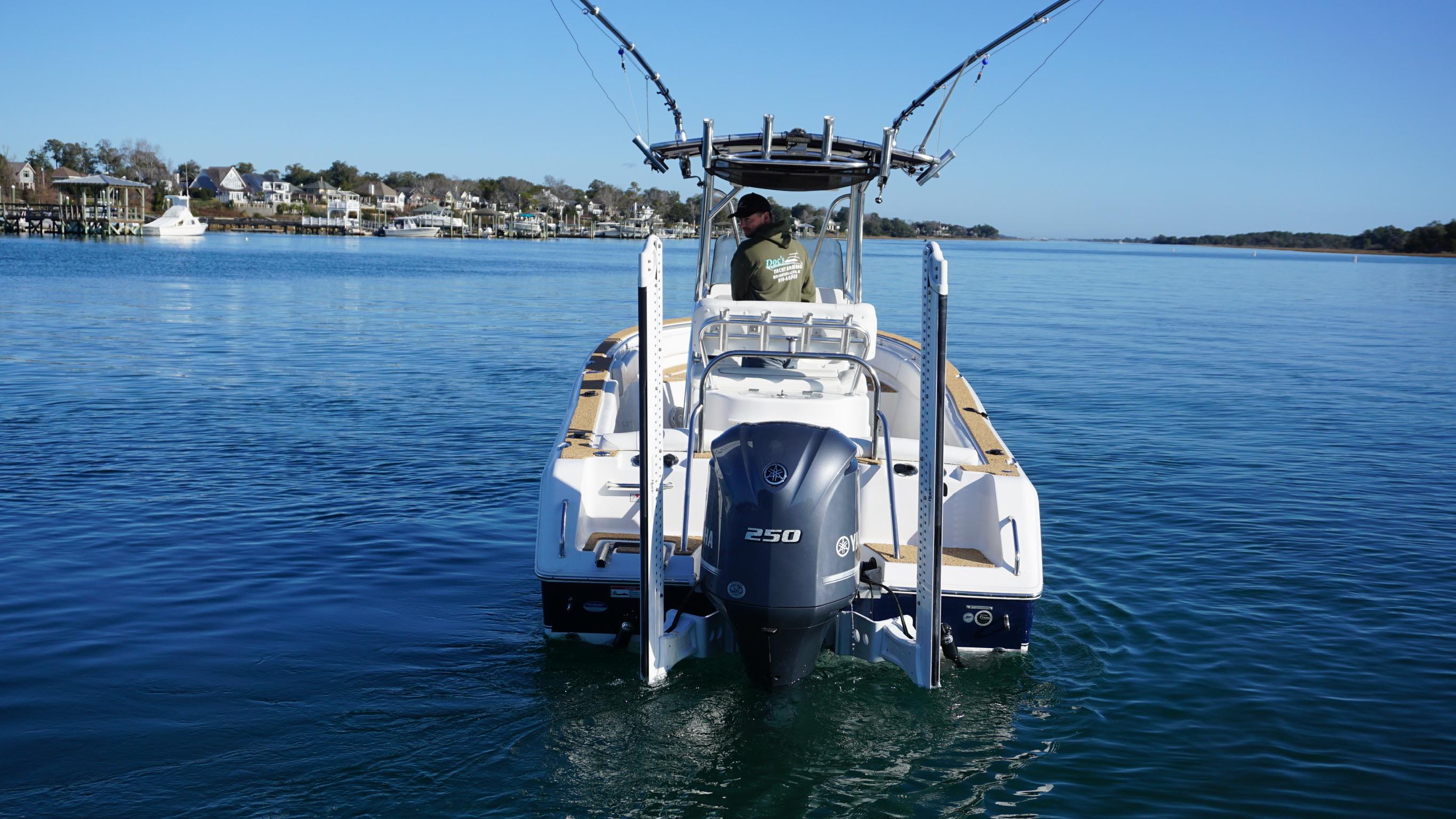 2015 Sea Hunt Ultra 234 - Image 4