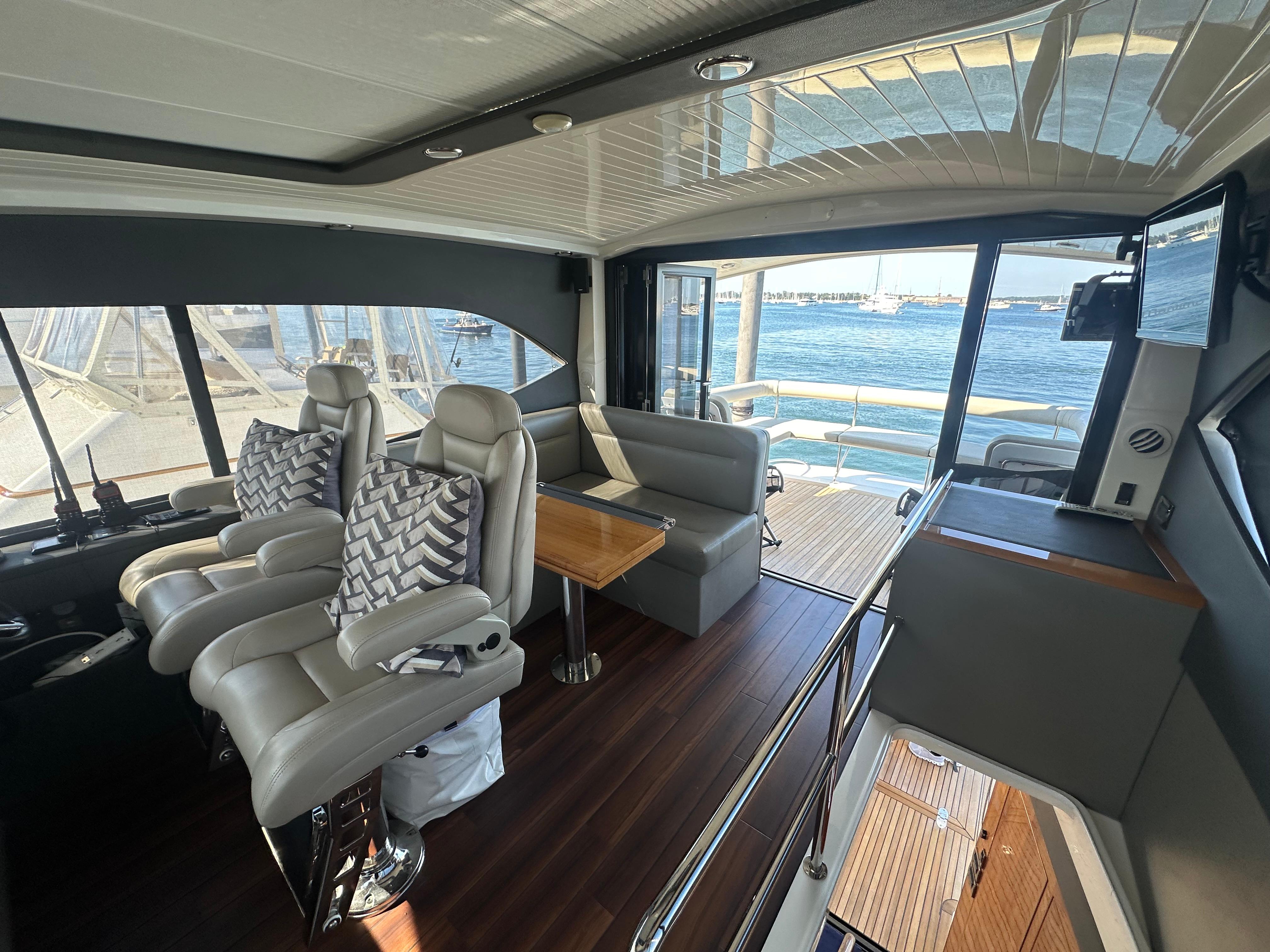 Maritimo-M54 2019-LADY DI FL-US-9676301 | Thumbnail