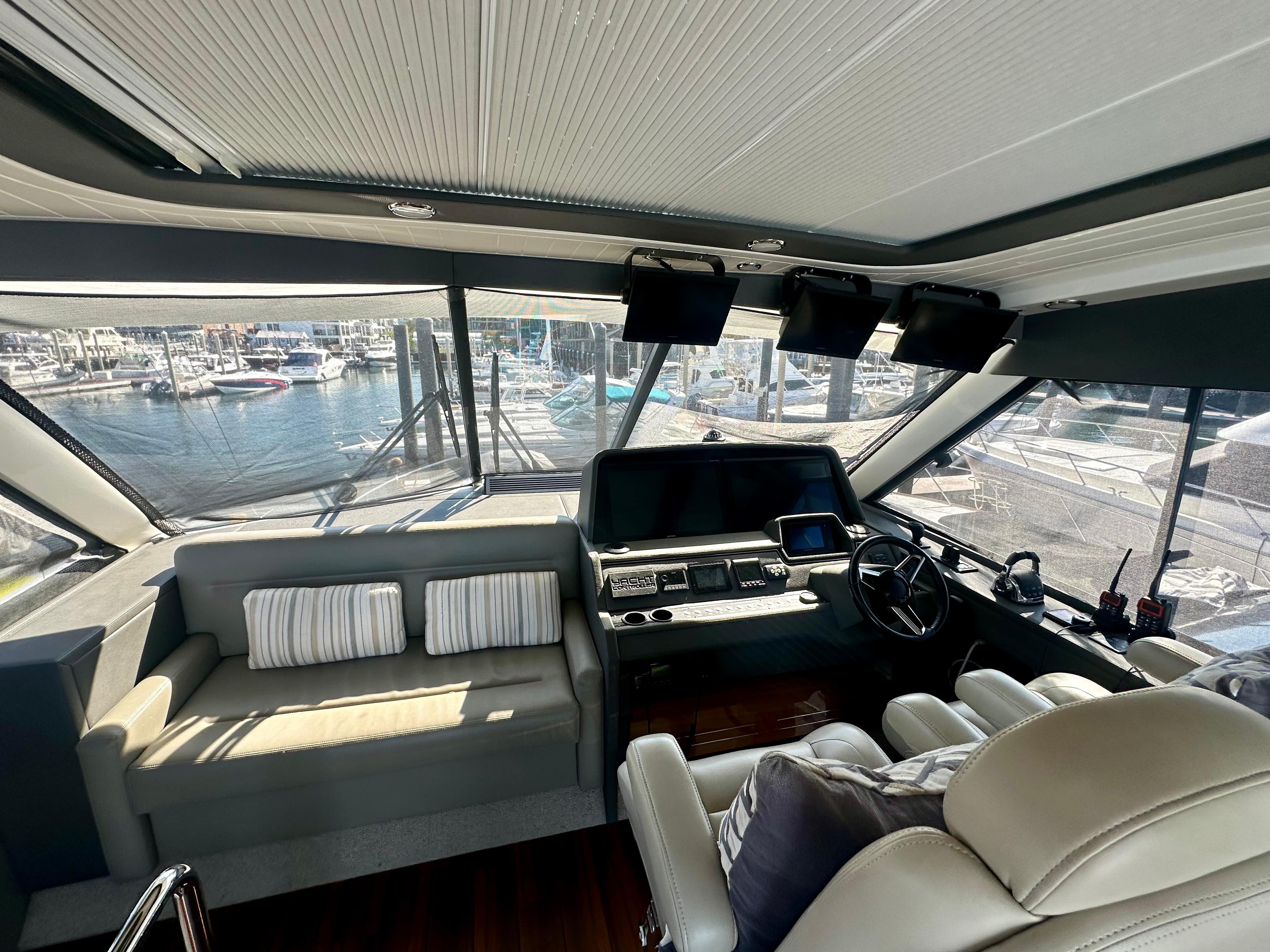 Maritimo-M54 2019-LADY DI FL-US-9676301 | Thumbnail