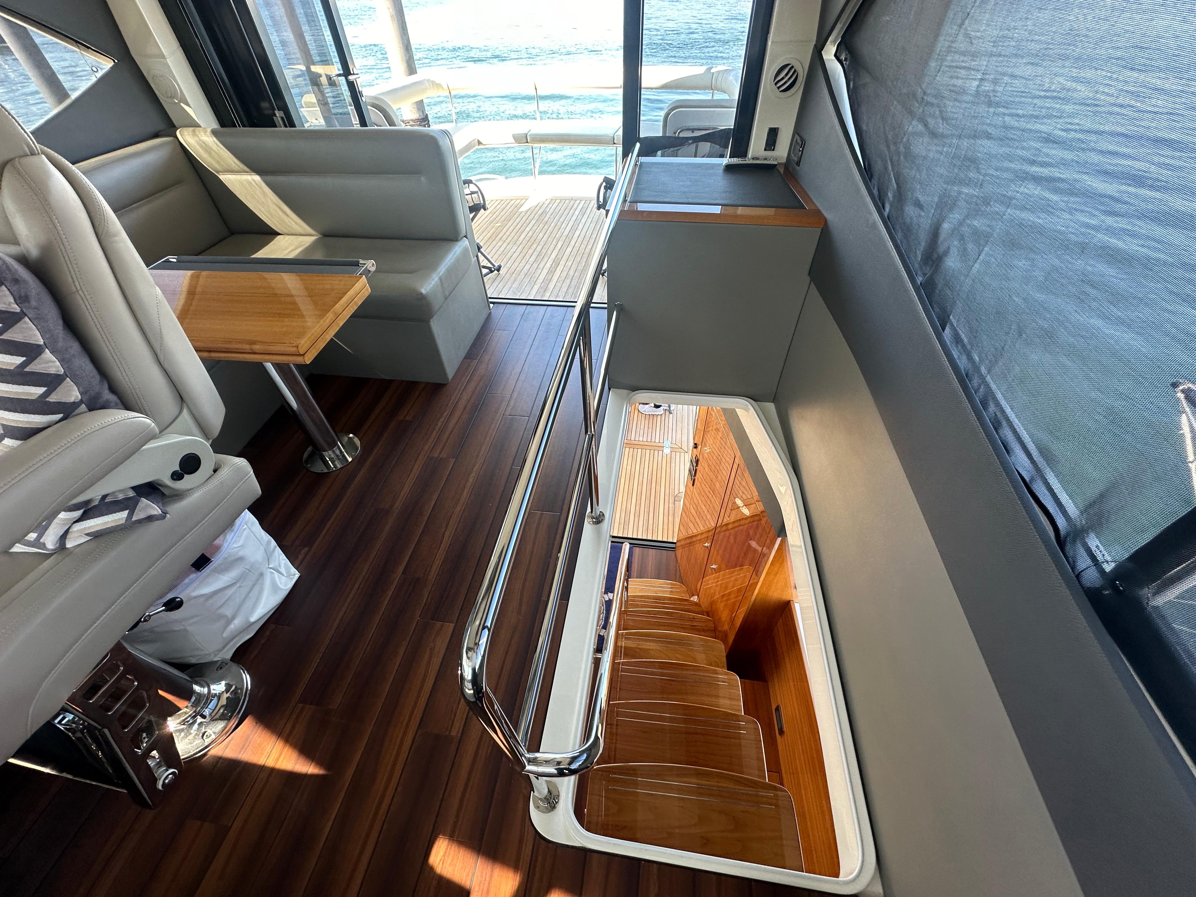 Maritimo-M54 2019-LADY DI FL-US-9676301 | Thumbnail