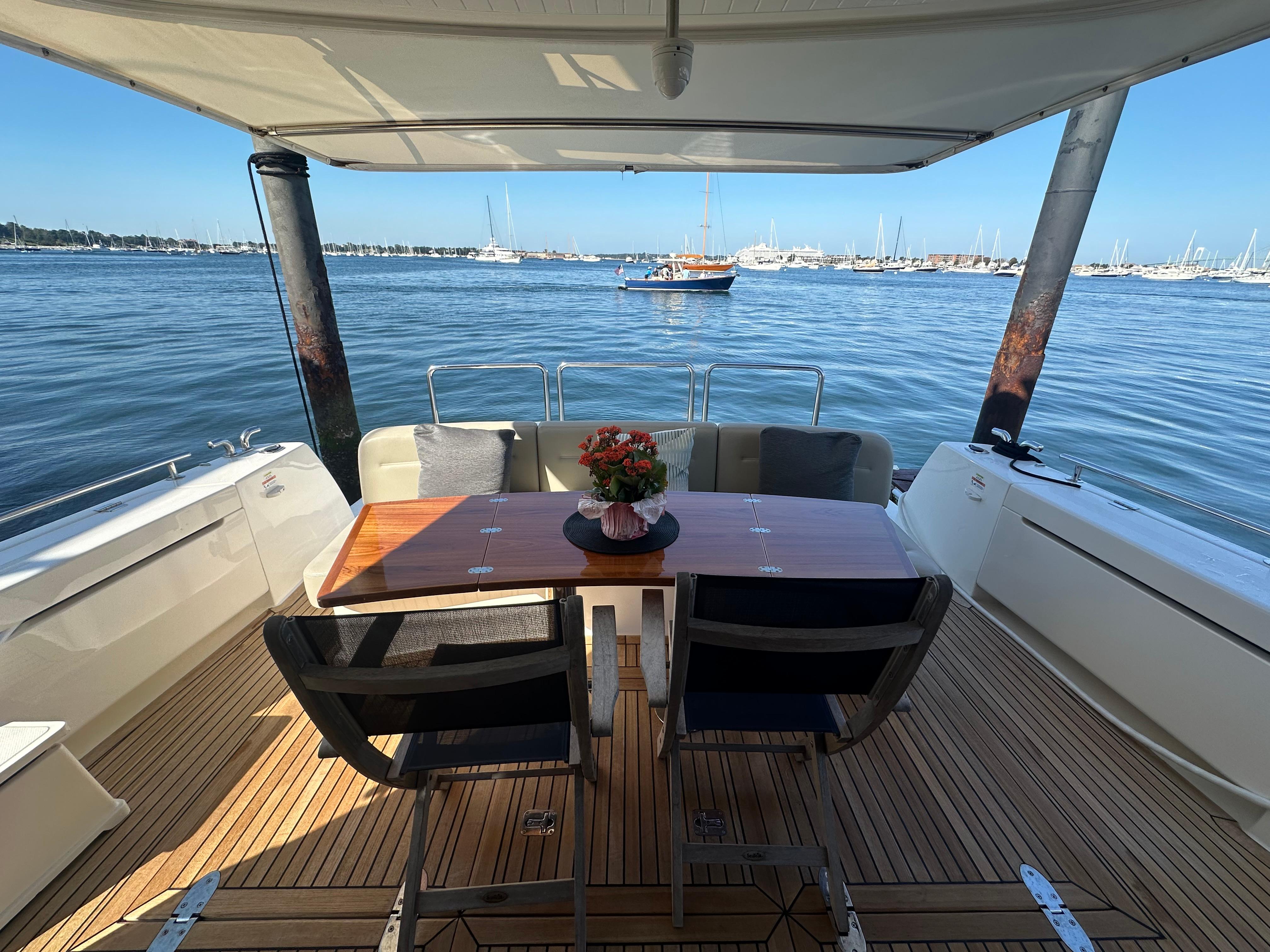 Maritimo-M54 2019-LADY DI FL-US-9676301 | Thumbnail