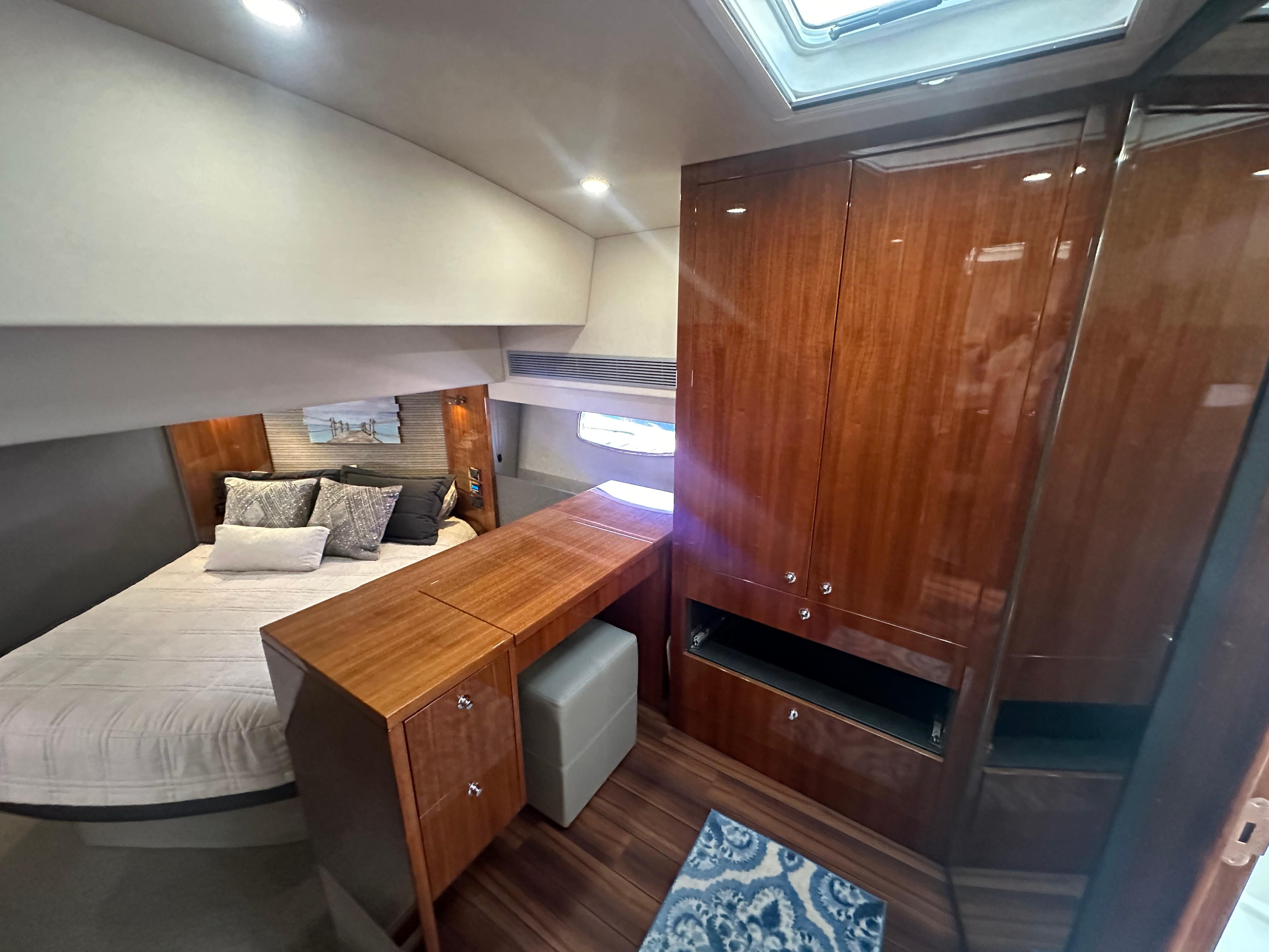 Maritimo-M54 2019-LADY DI FL-US-9676301 | Thumbnail