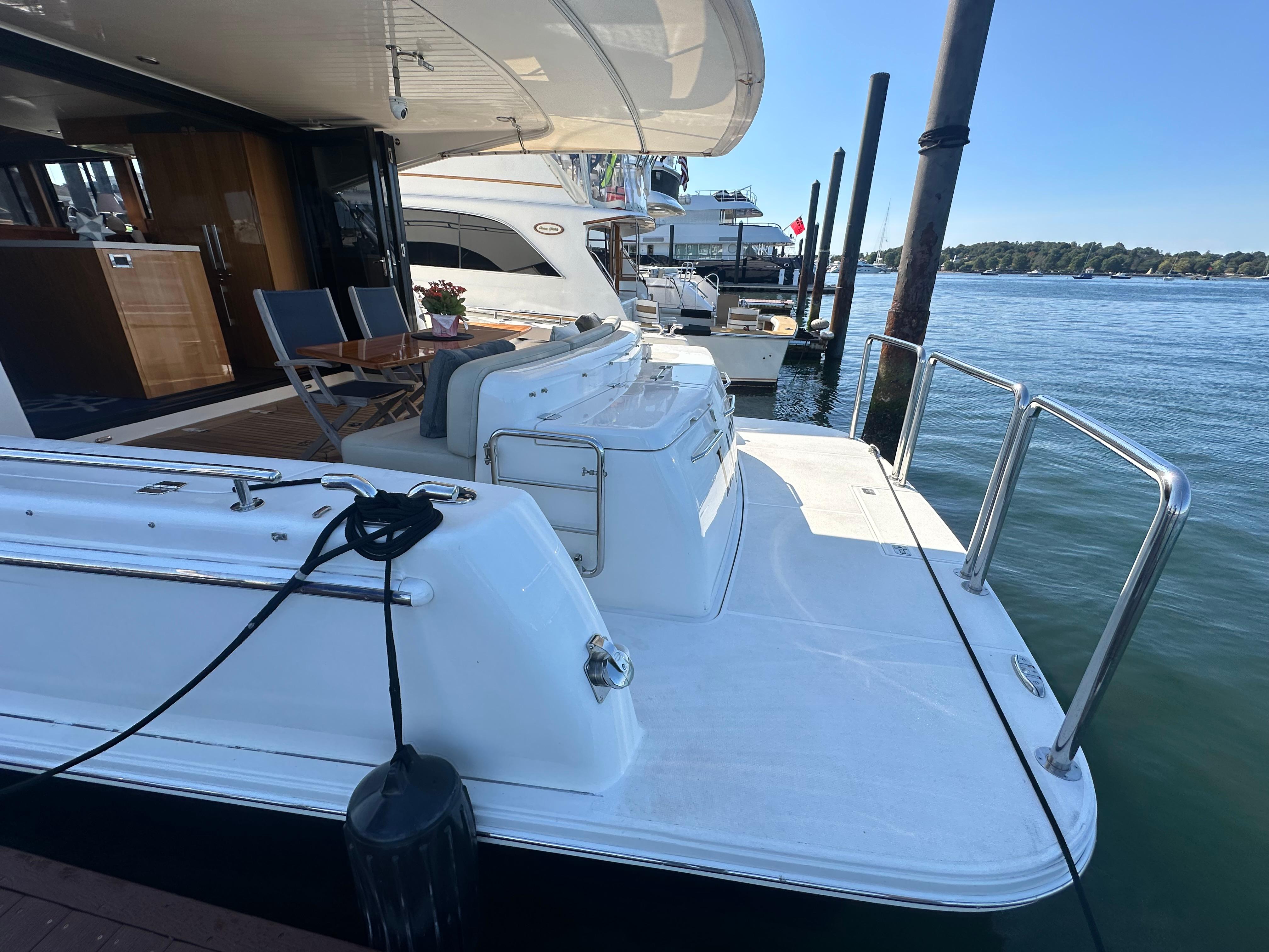 Maritimo-M54 2019-LADY DI FL-US-9676301 | Thumbnail