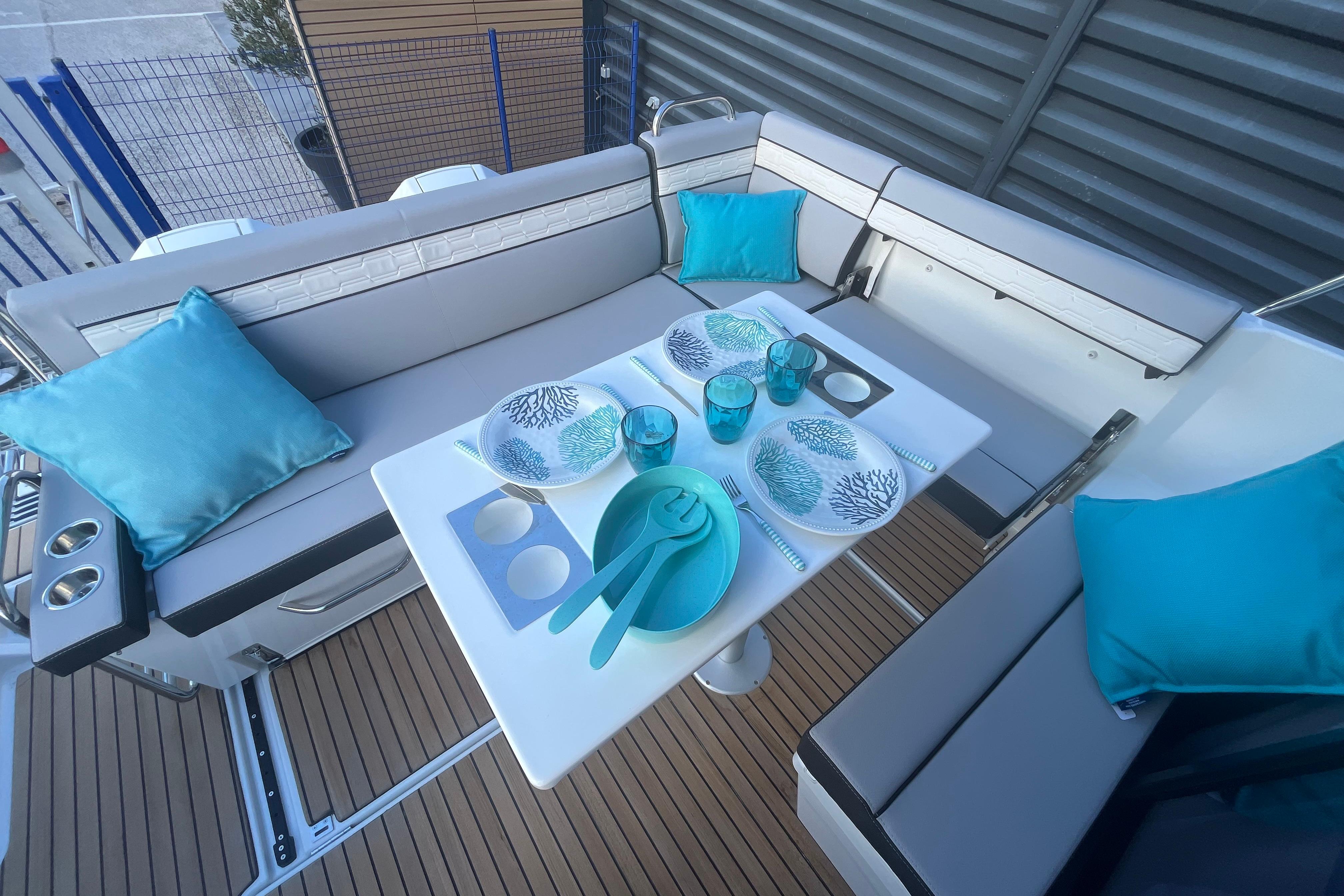 Jeanneau Merry Fisher 895 Serie 2