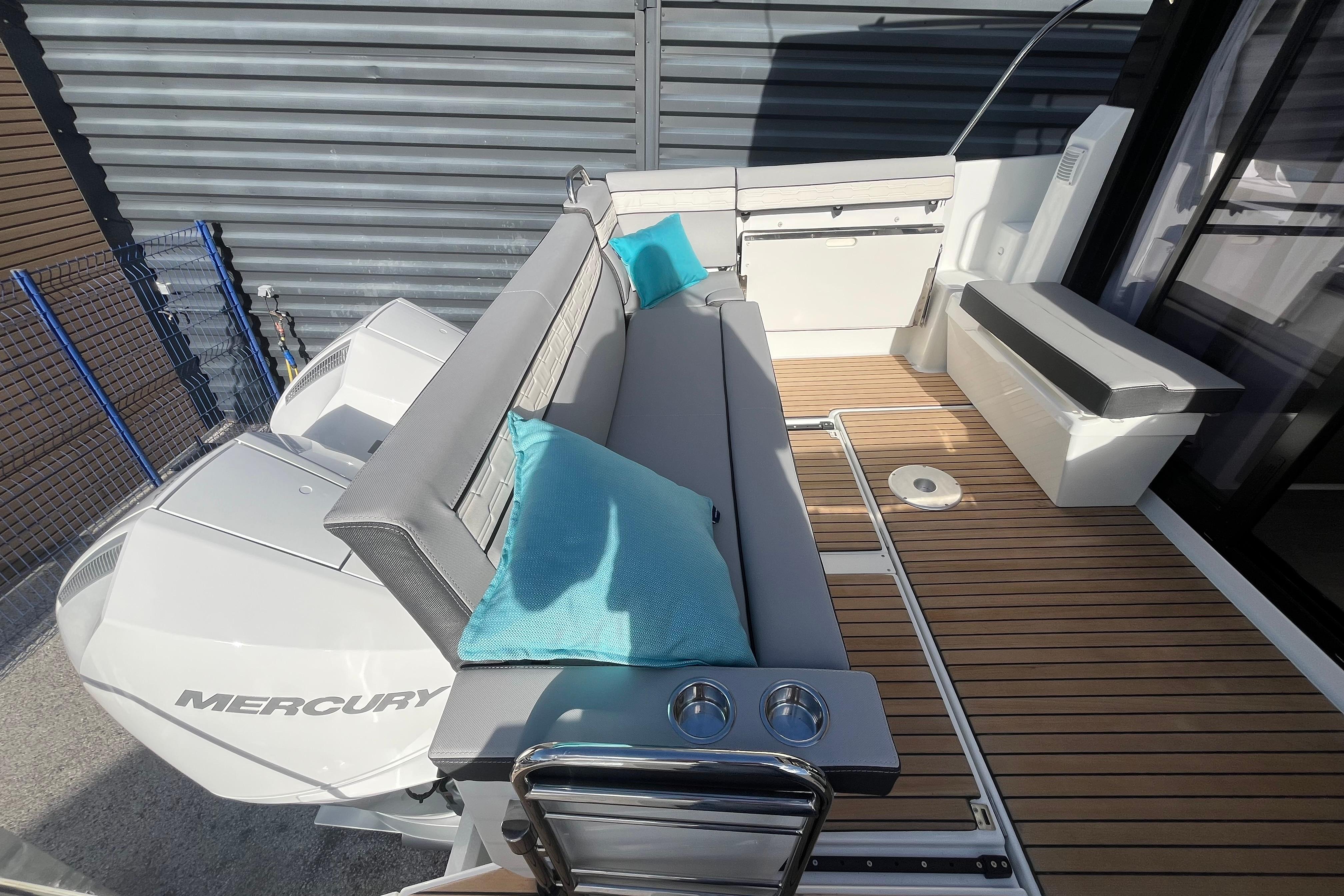 Jeanneau Merry Fisher 895 Serie 2