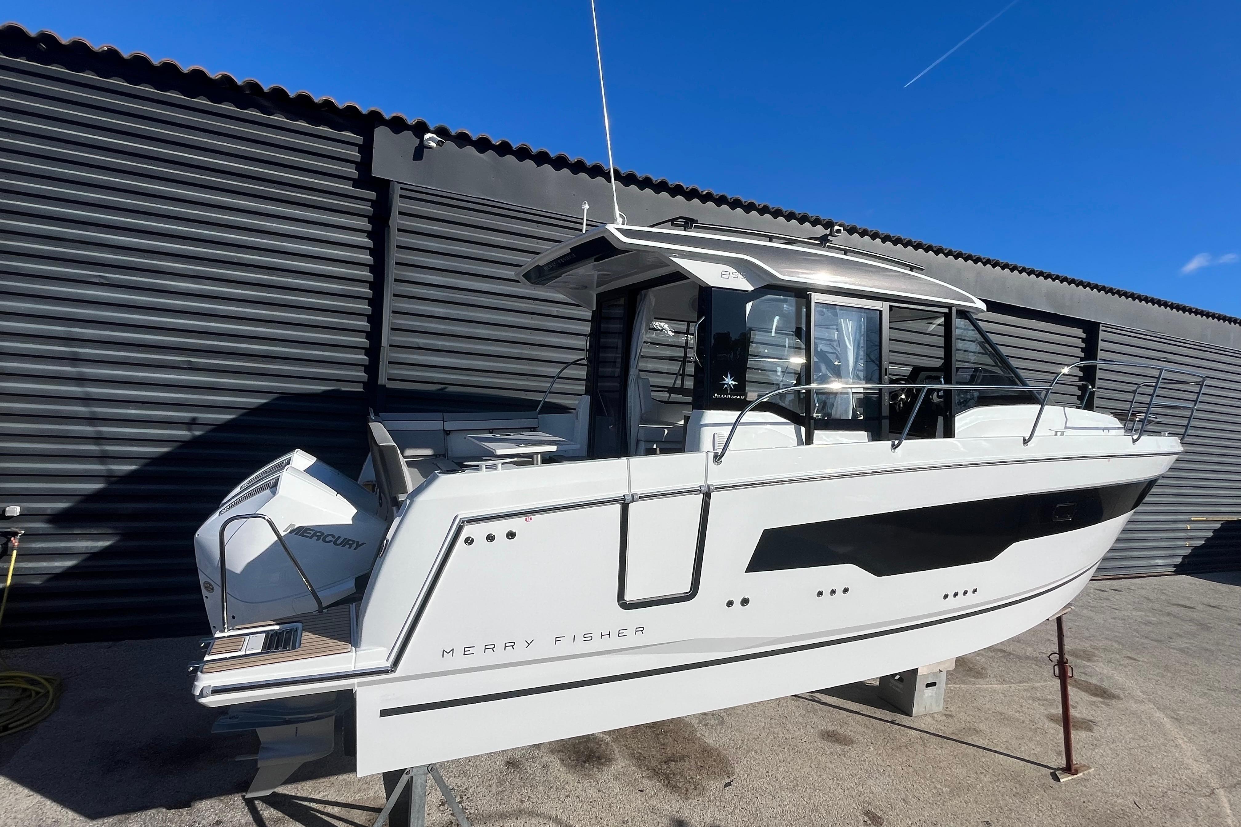 Jeanneau Merry Fisher 895 Serie 2