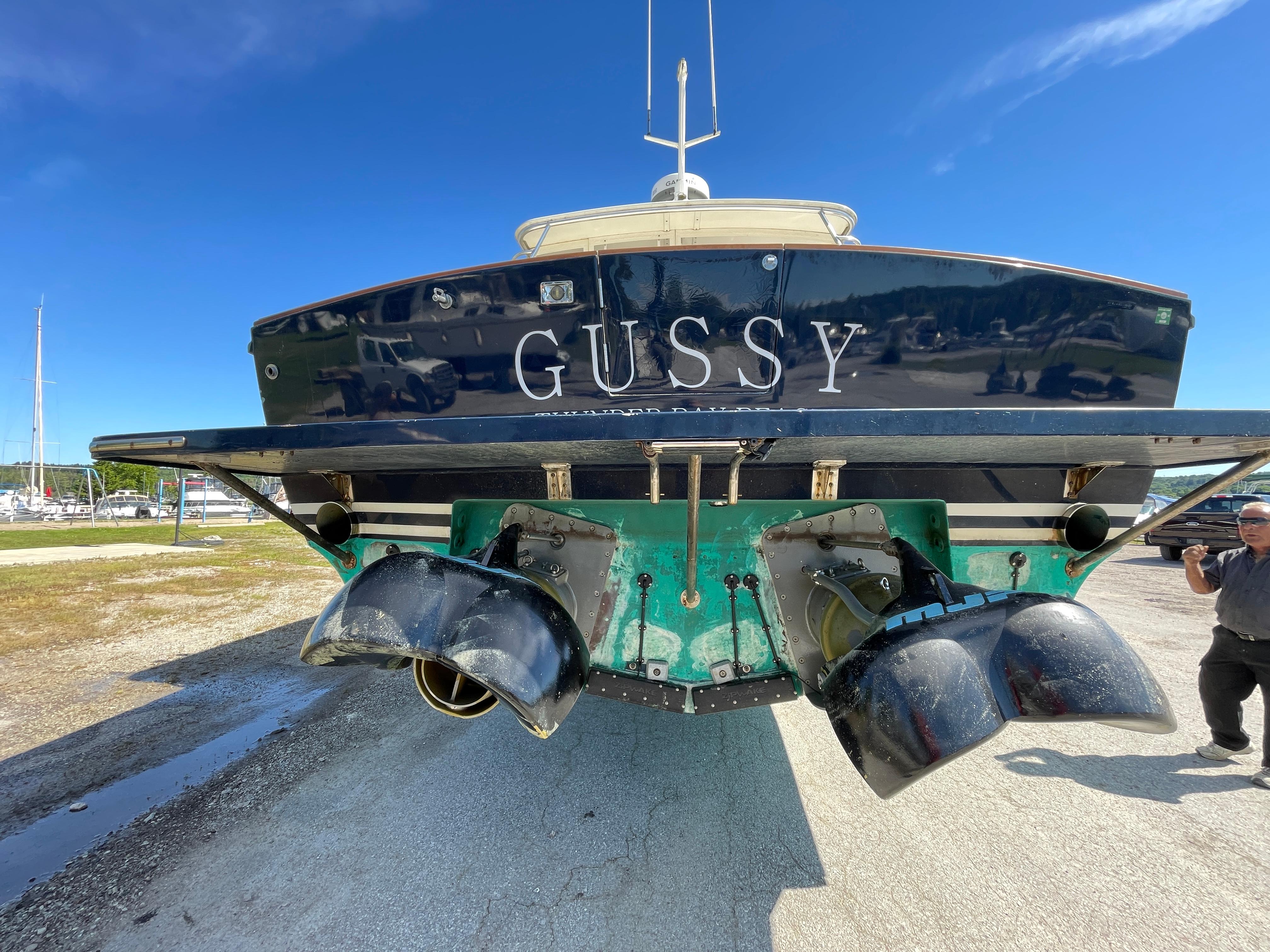 Gussy Yacht Photos Pics 