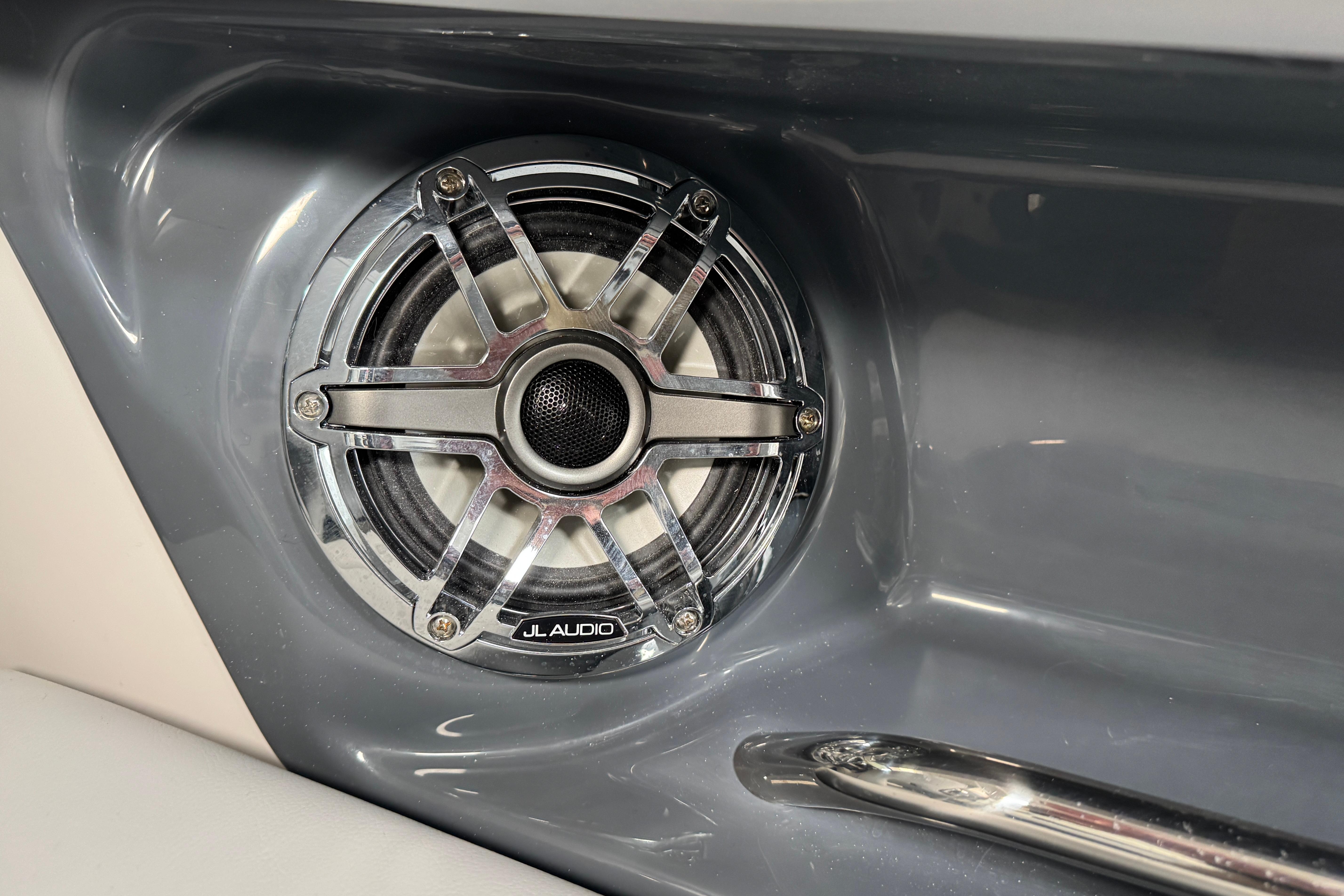 2026-chaparral-270-osx-power-10086330-20260218043909547-1