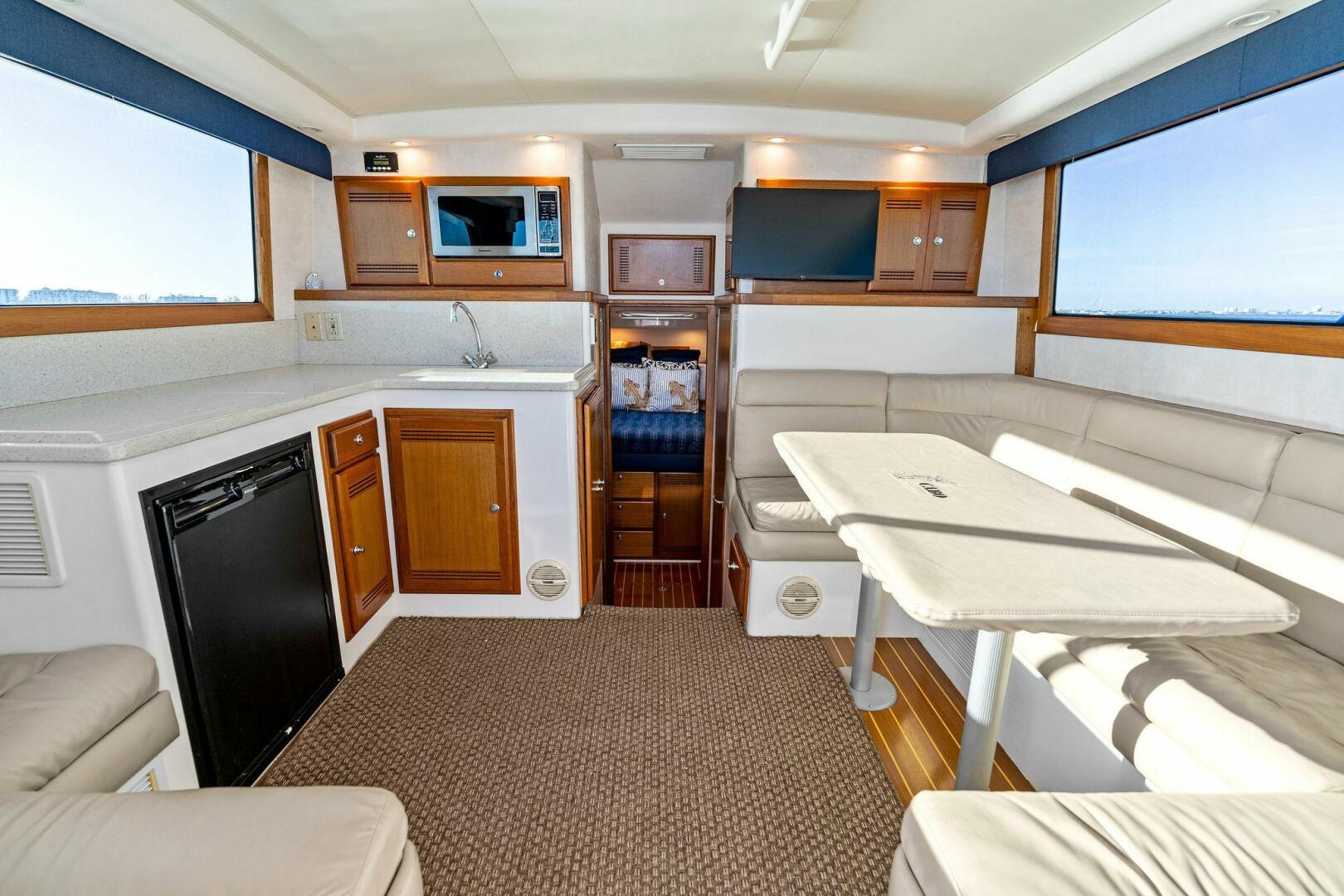 2005 Cabo 35 Flybridge 'Reel Estate'