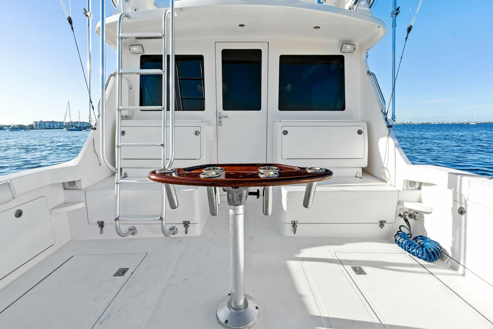 2005 Cabo 35 Flybridge 'Reel Estate'