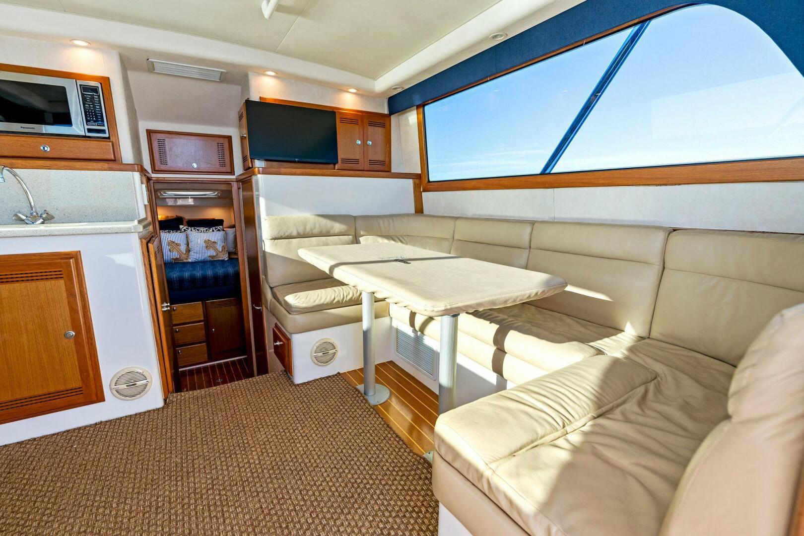 2005 Cabo 35 Flybridge 'Reel Estate'