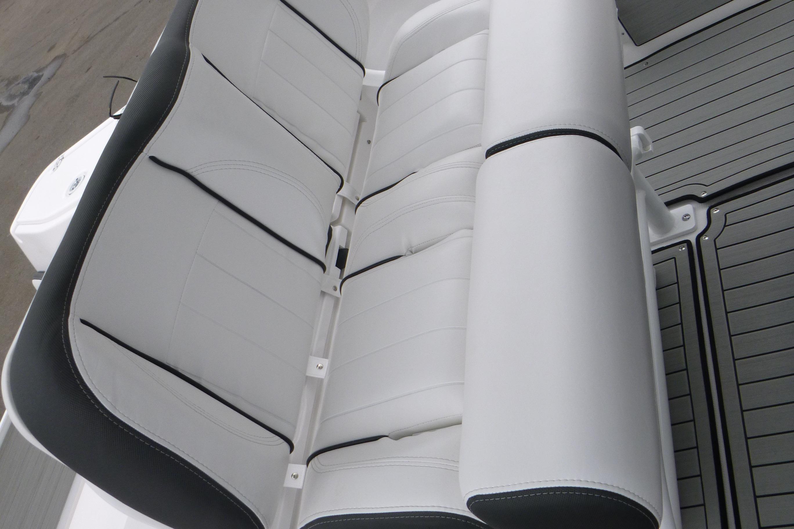 2026 Yamaha Boats 255 FSH Sport H Gallery