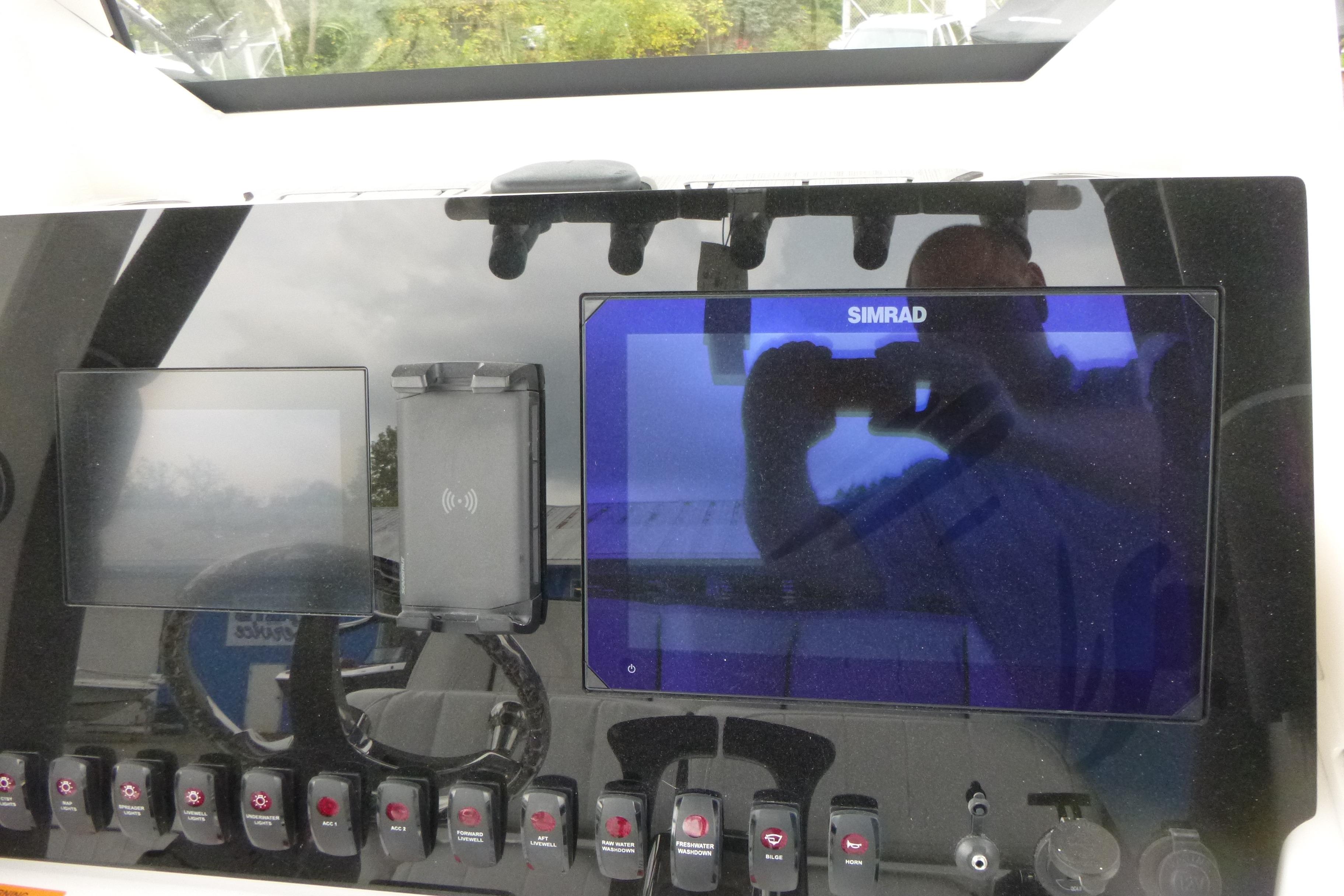 2026 Yamaha Boats 255 FSH Sport H Gallery