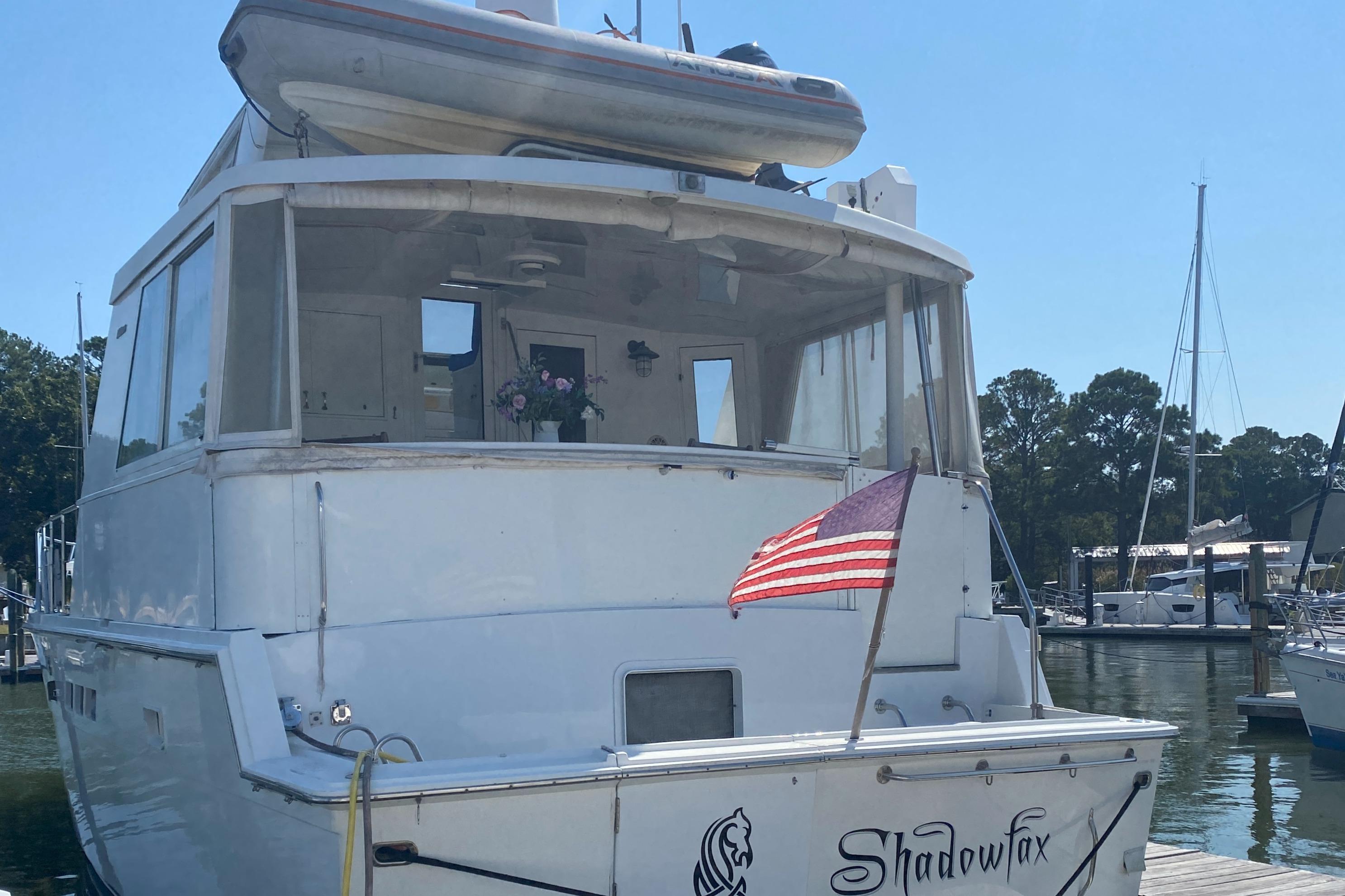 Used Hatteras 48.67 Ft' 48 Cockpit Motor Yacht | Shadowfax | United ...