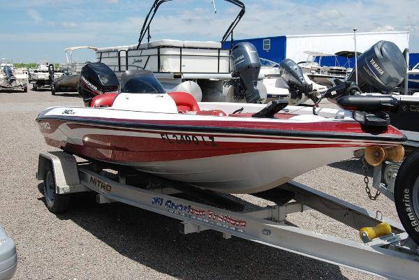 2002 Nitro boat for sale, model of the boat is 640LX & Image # 2 of 8
