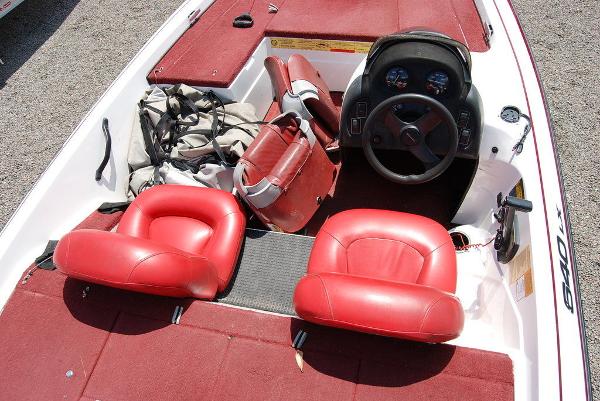 2002 Nitro boat for sale, model of the boat is 640LX & Image # 6 of 8