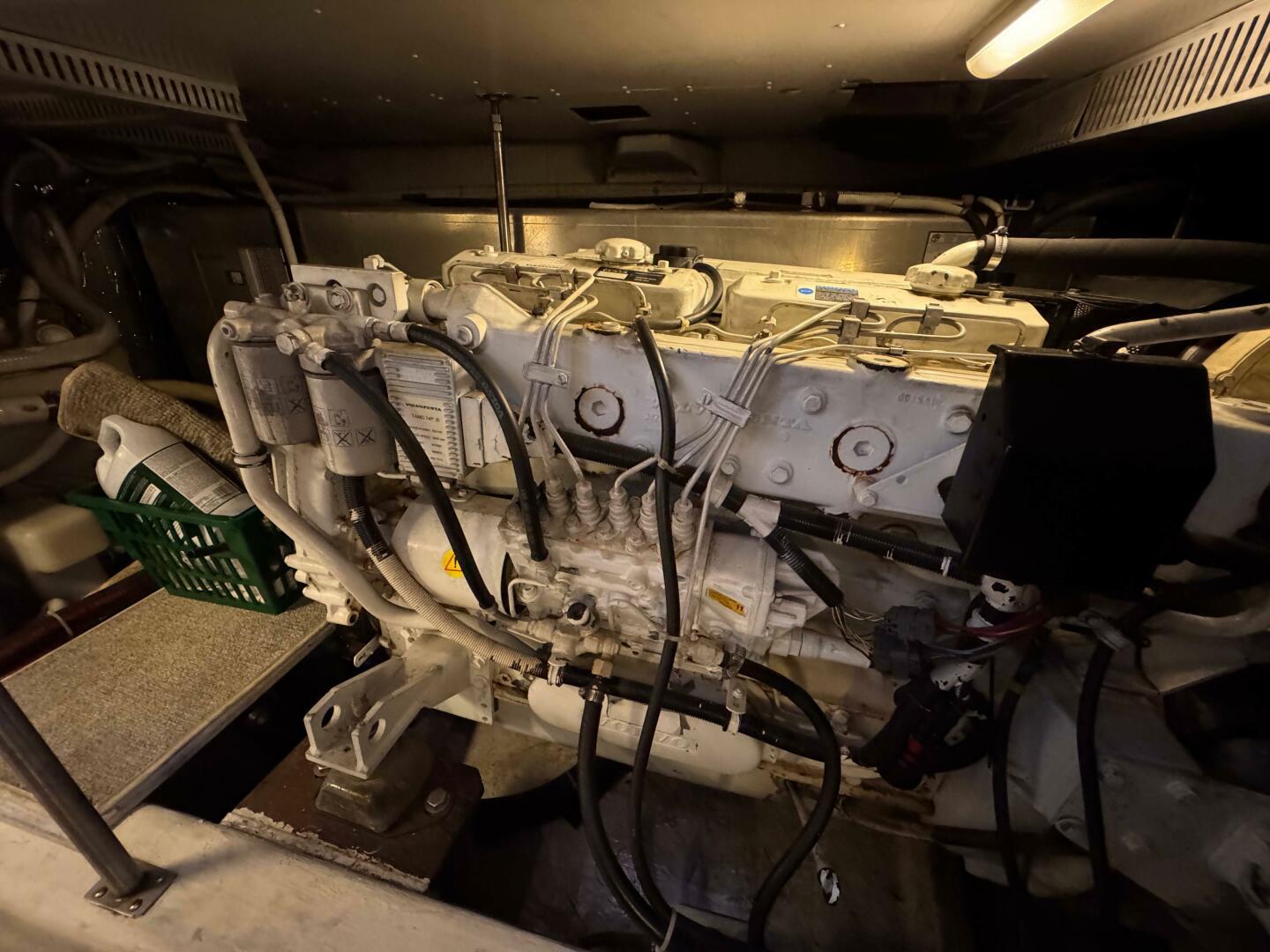 2002-carver-466-motor-yacht-power-9846358-20250620084529124-1