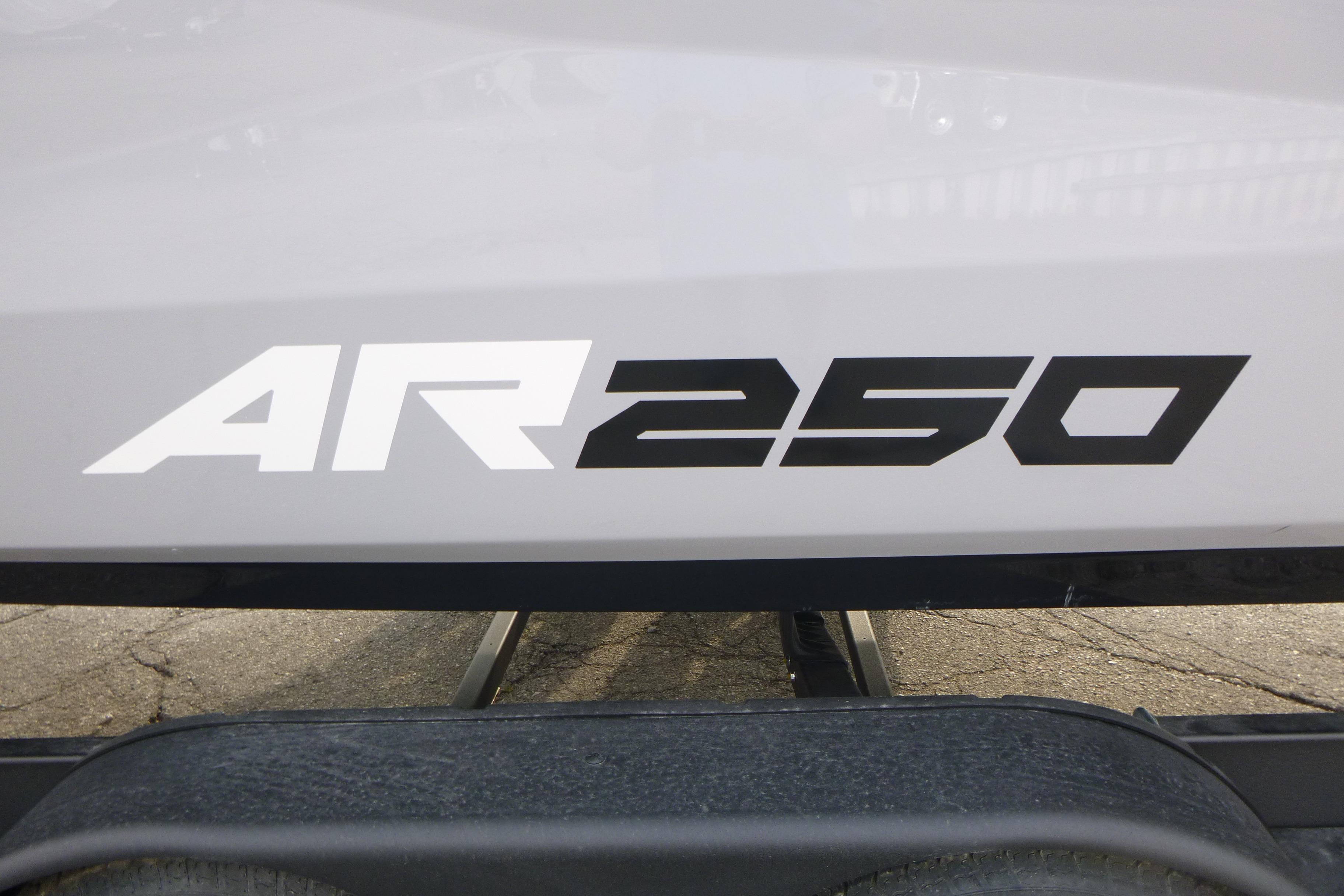 2026 Yamaha Boats AR250 Gallery