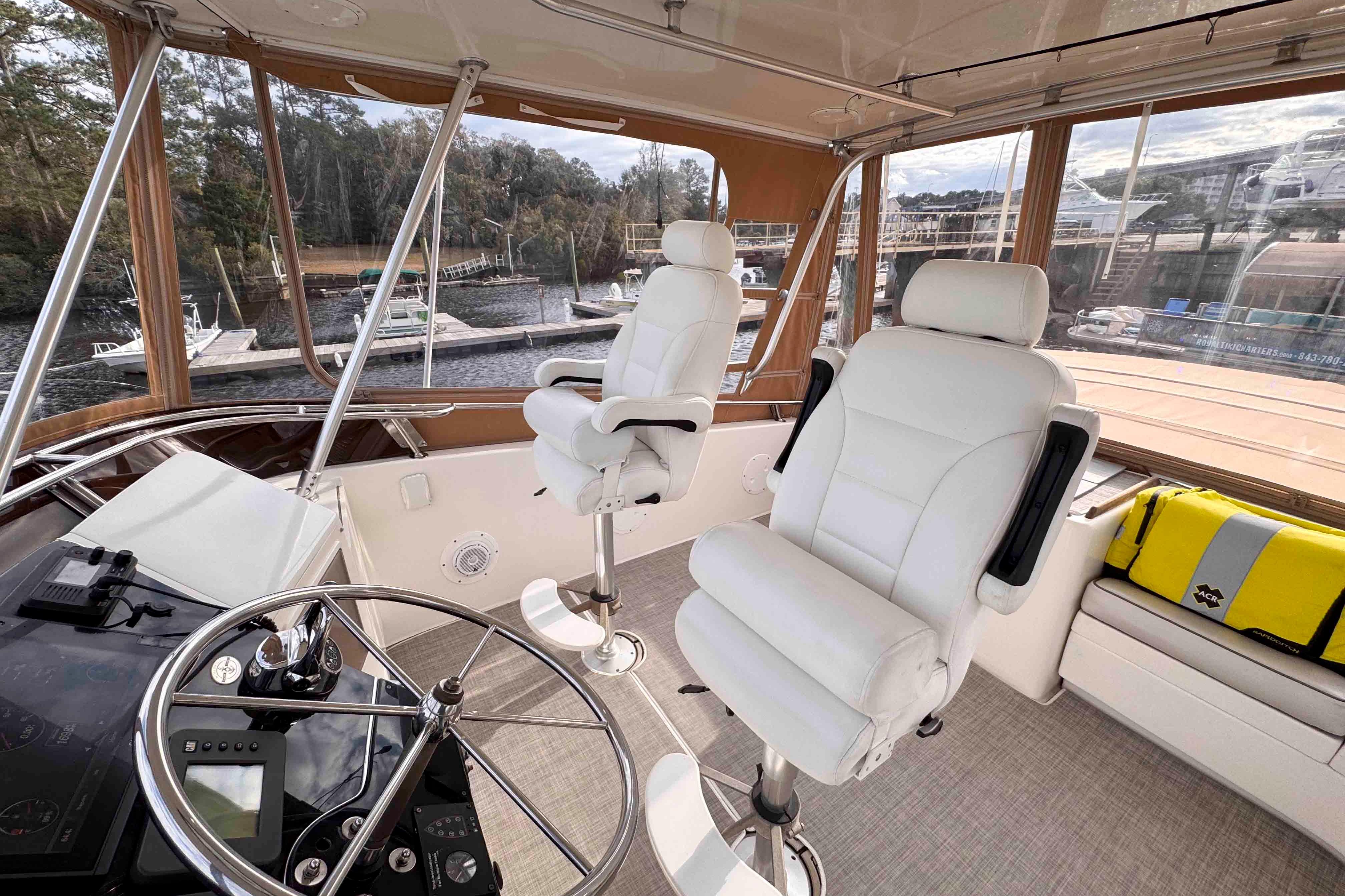 SC 10542 KB Knot 10 Yacht Sales SC 10542 KB Knot 10 Yacht Sales
