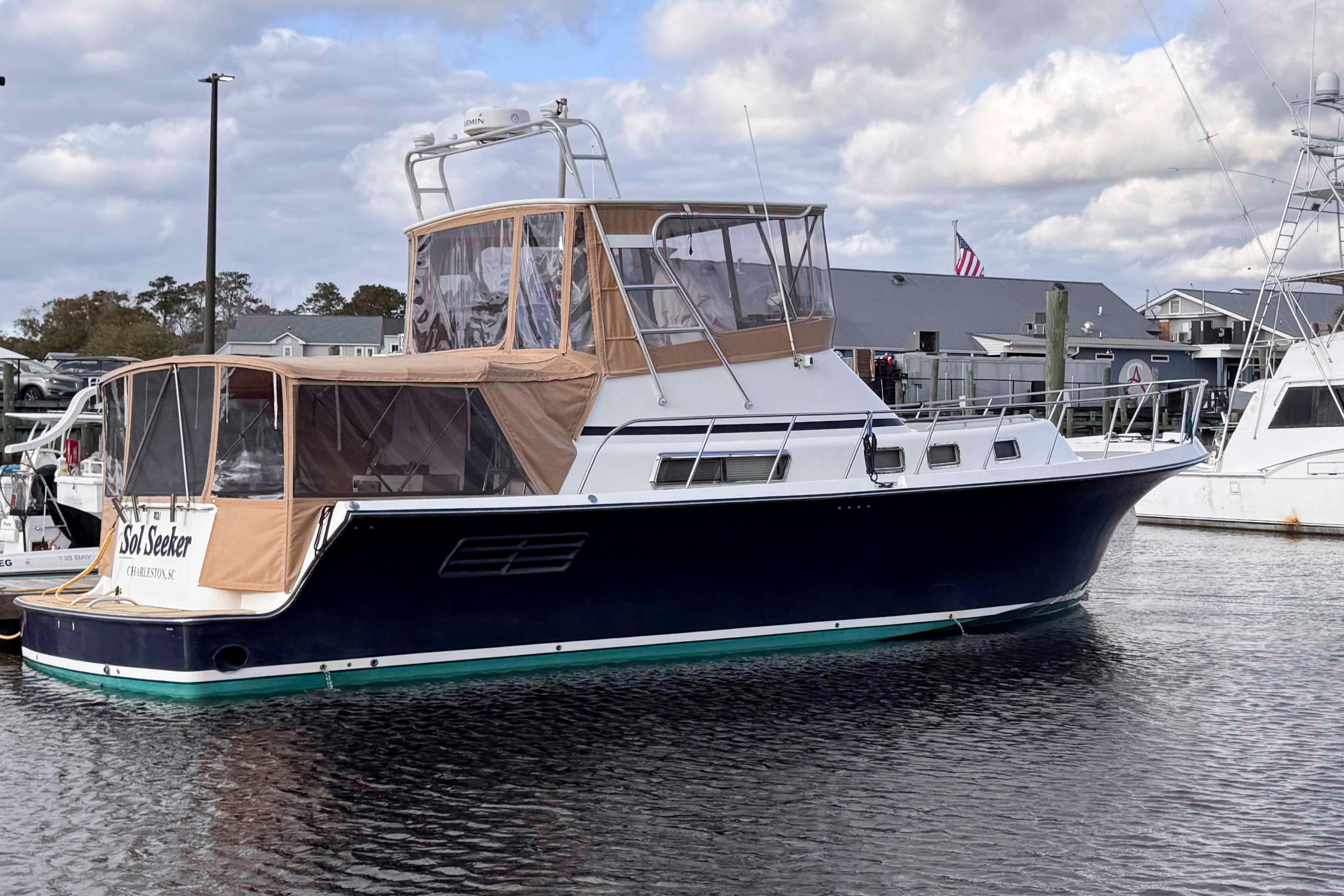 SC 10542 KB Knot 10 Yacht Sales SC 10542 KB Knot 10 Yacht Sales