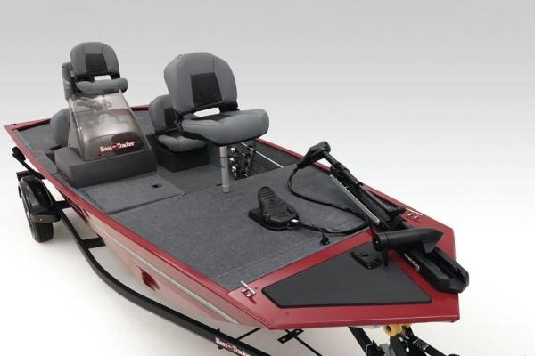 2022 Tracker Boats boat for sale, model of the boat is BASS TRACKER® Classic XL & Image # 6 of 23