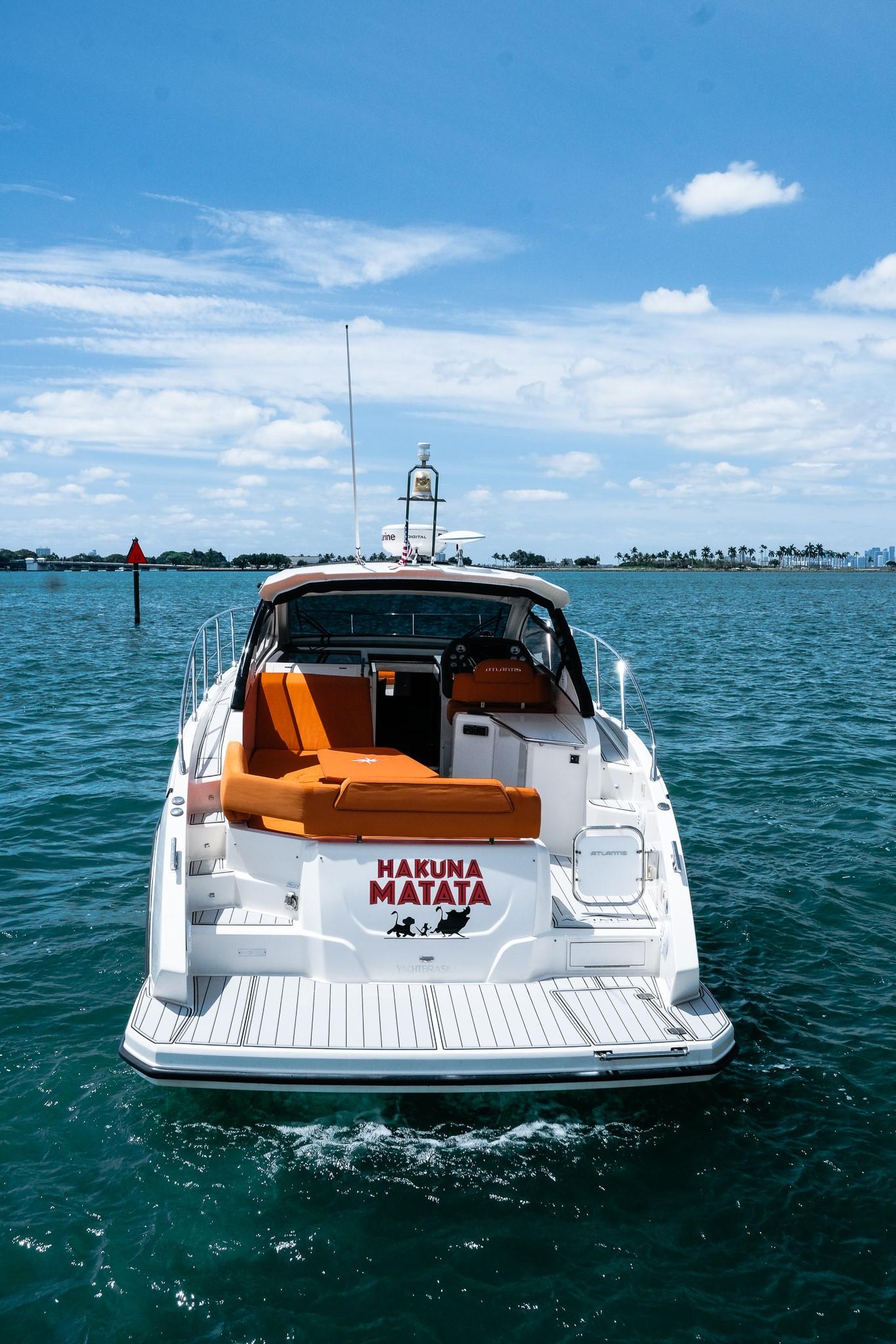 hakuna matata yacht for sale