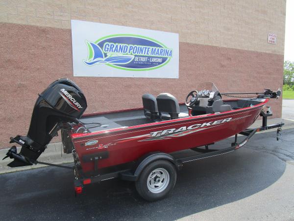 2022 Tracker Boats boat for sale, model of the boat is Super Guide V-16 SC & Image # 3 of 17