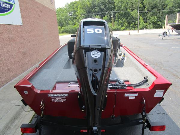 2022 Tracker Boats boat for sale, model of the boat is Super Guide V-16 SC & Image # 4 of 17