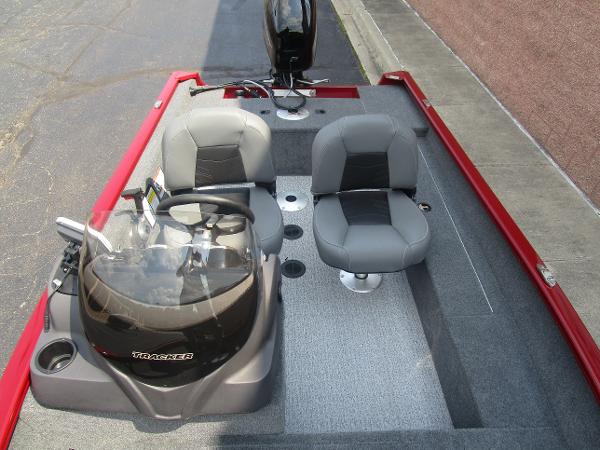 2022 Tracker Boats boat for sale, model of the boat is Super Guide V-16 SC & Image # 9 of 17