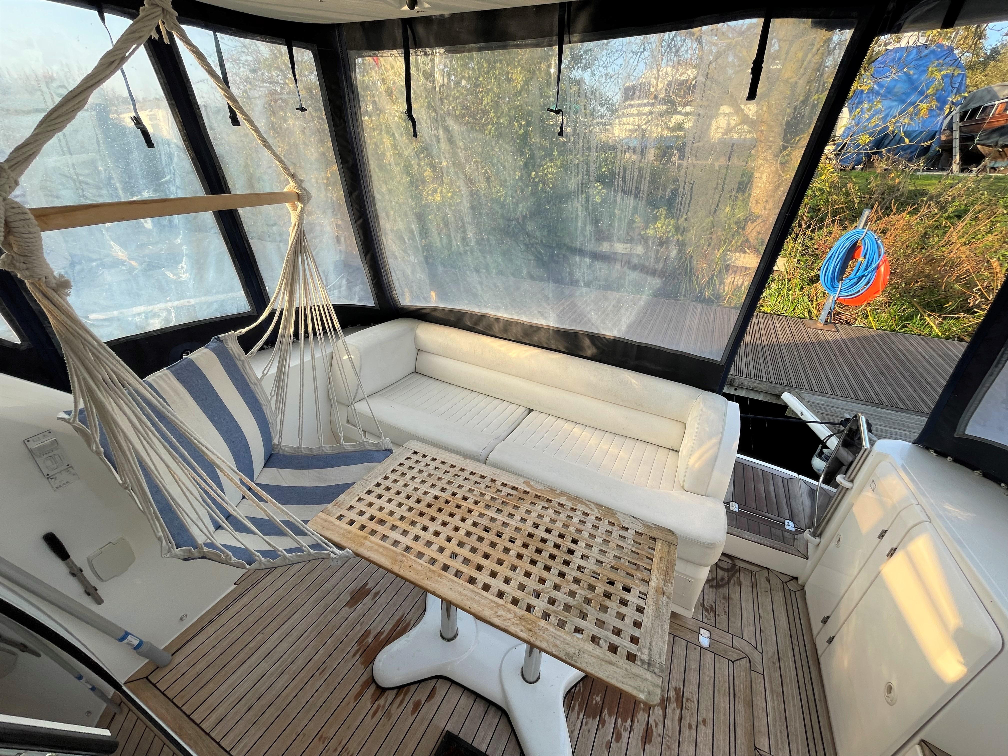 2004 Sealine F34