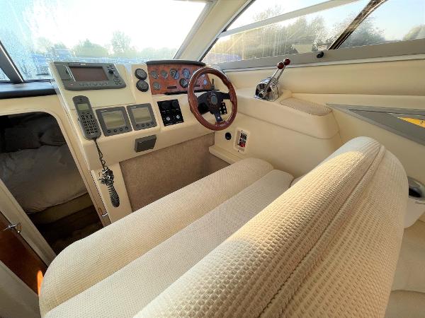 2004 Sealine F34