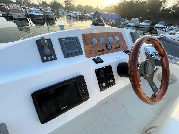2004 Sealine F34