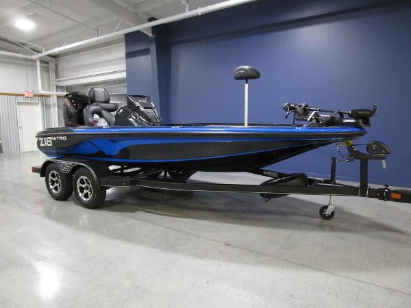 2022 Nitro boat for sale, model of the boat is Z18 Pro & Image # 9 of 44