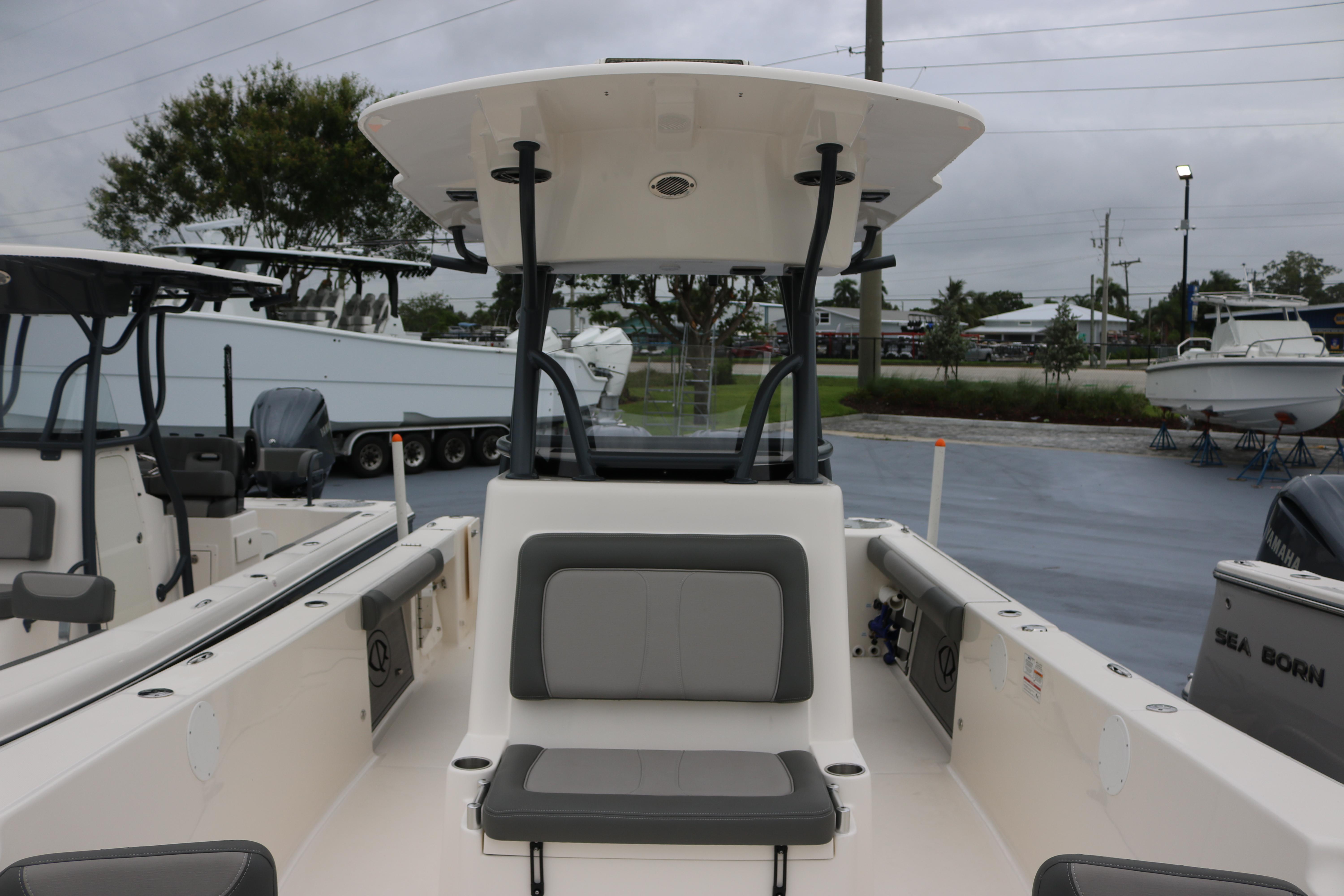 2024-sea-born-lx-26-power-9826368-20250604074944210-1_XLARGE