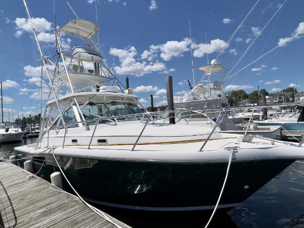 34' Pursuit 3400 Express