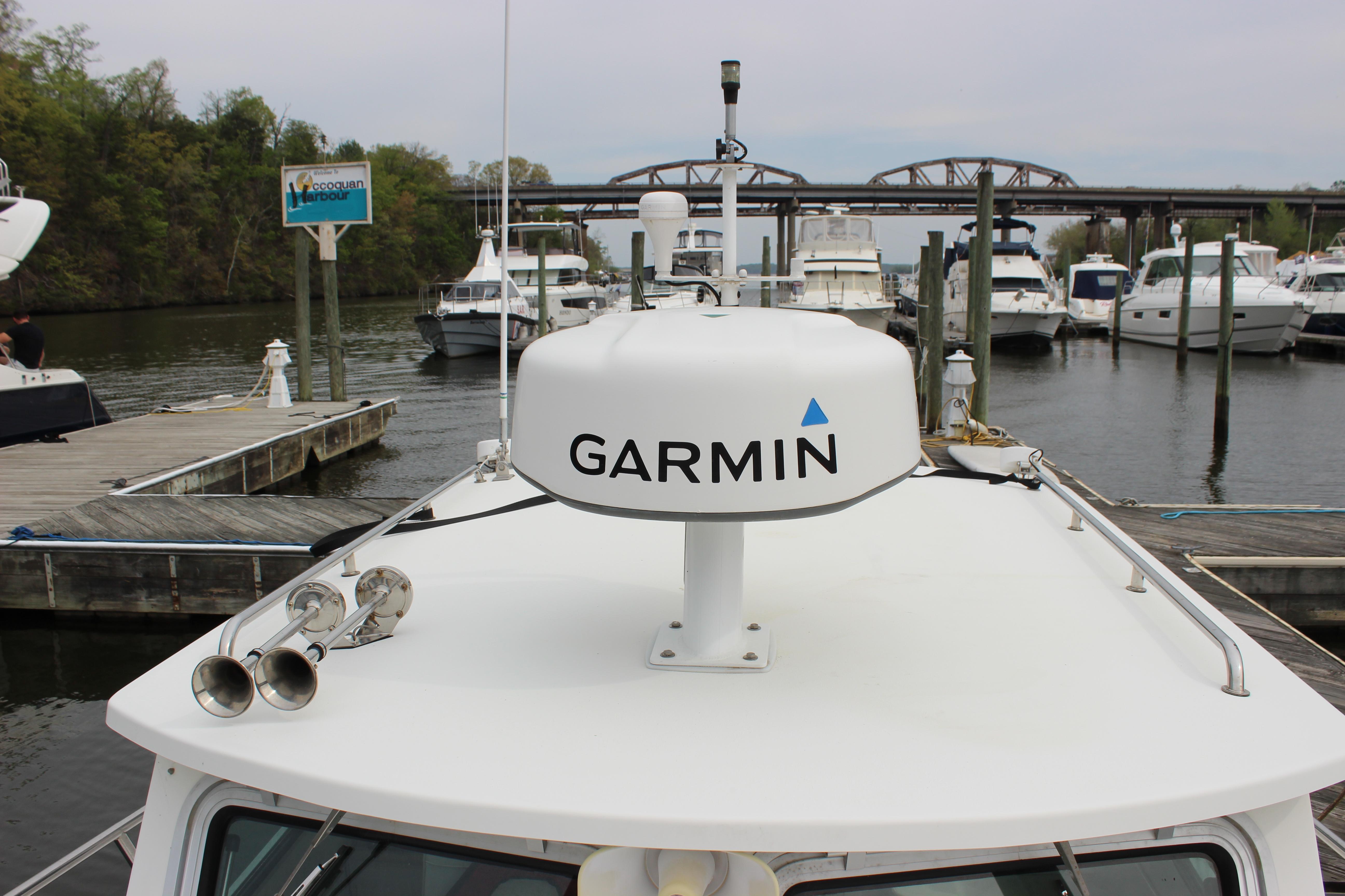 2014-parker-2530-extended-cabin-power-9766391-20250421135543436-1_XLARGE
