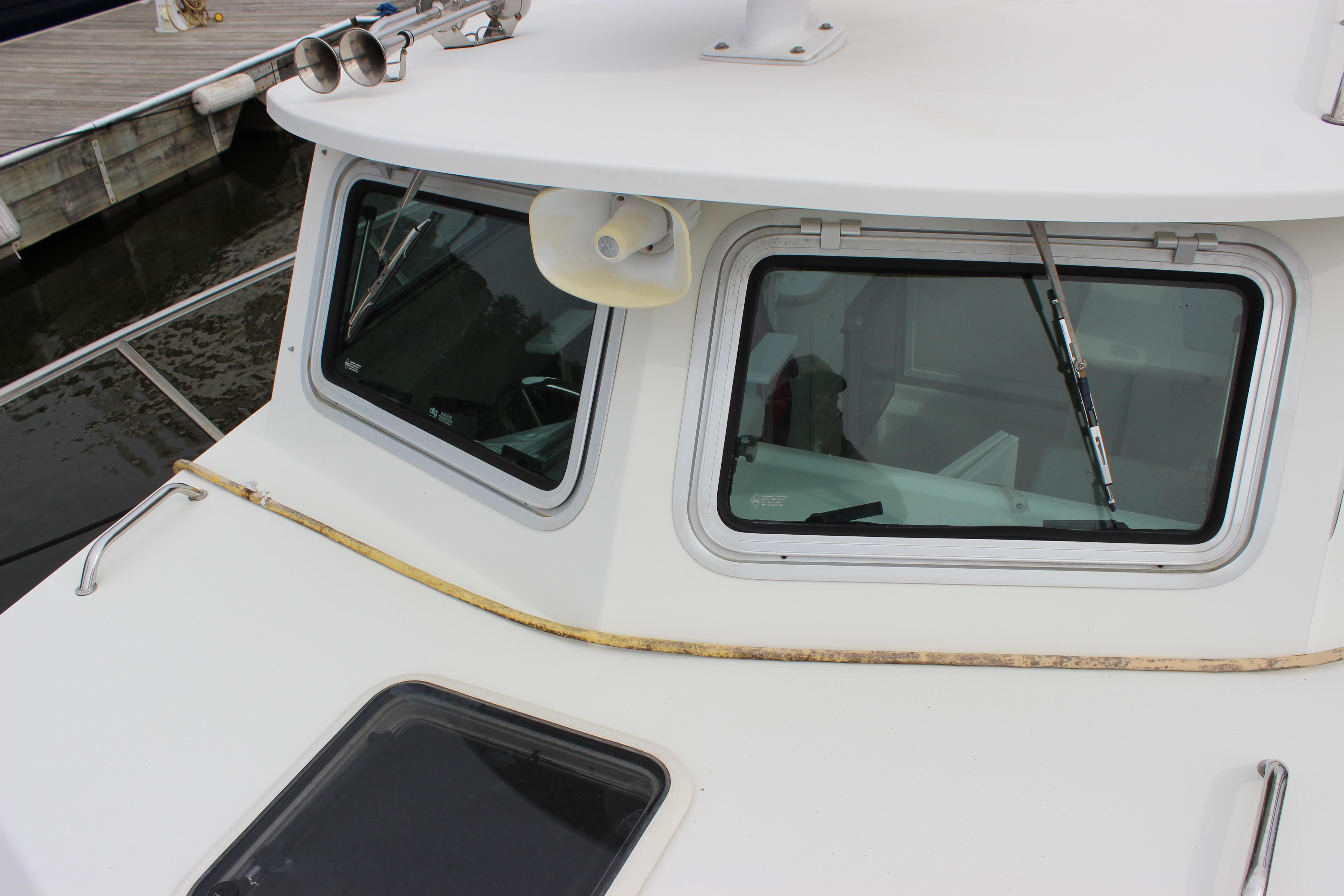 2014-parker-2530-extended-cabin-power-9766391-20250421135547599-1_XLARGE