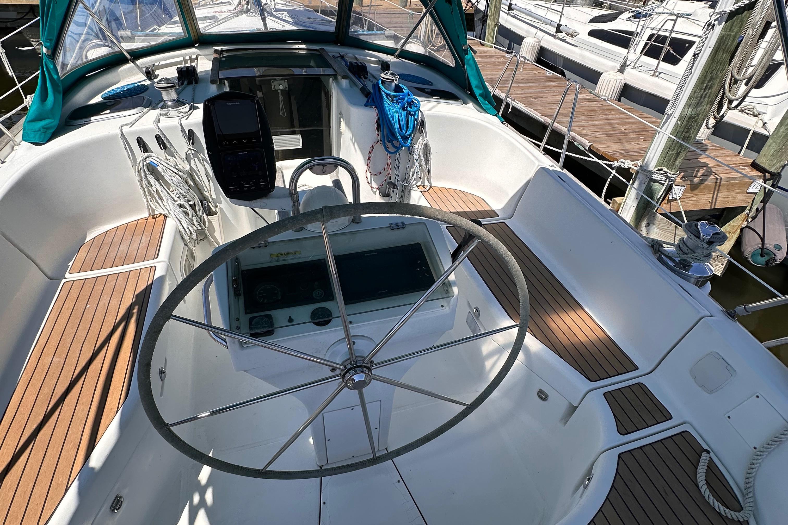 Yacht Photos Pics