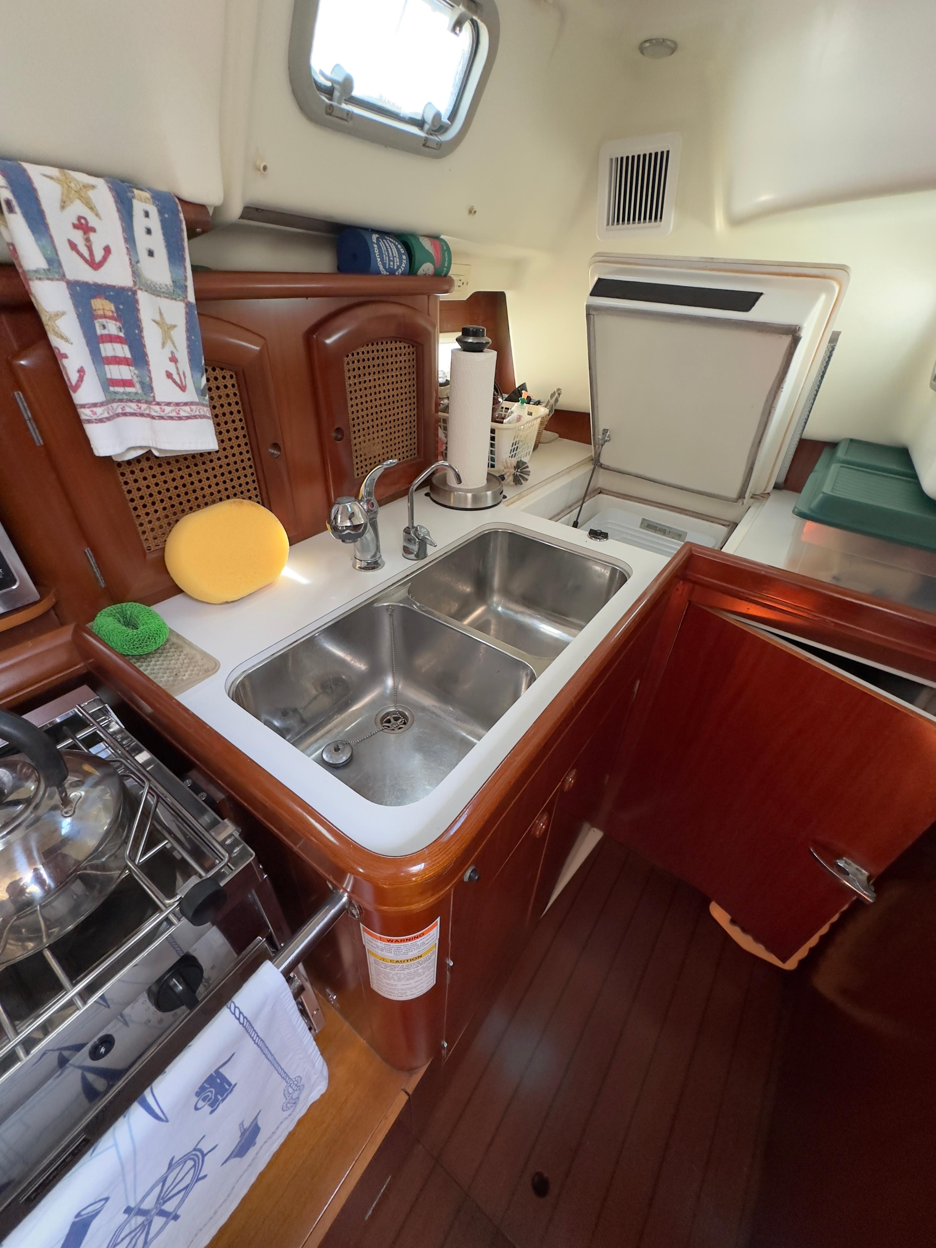 Yacht Photos Pics