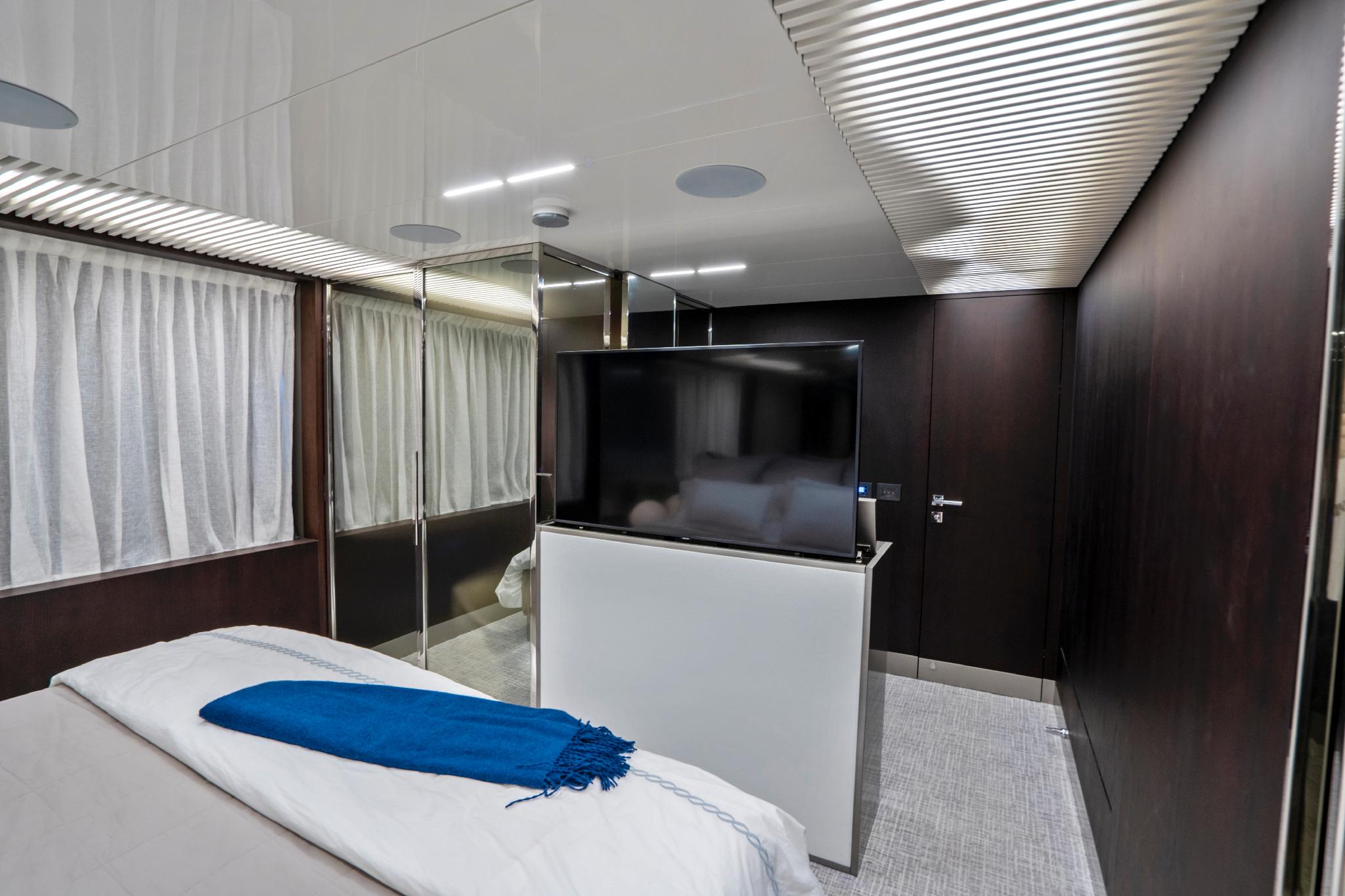 Ferretti Yachts 85 Motor Yacht-Master Stateroom